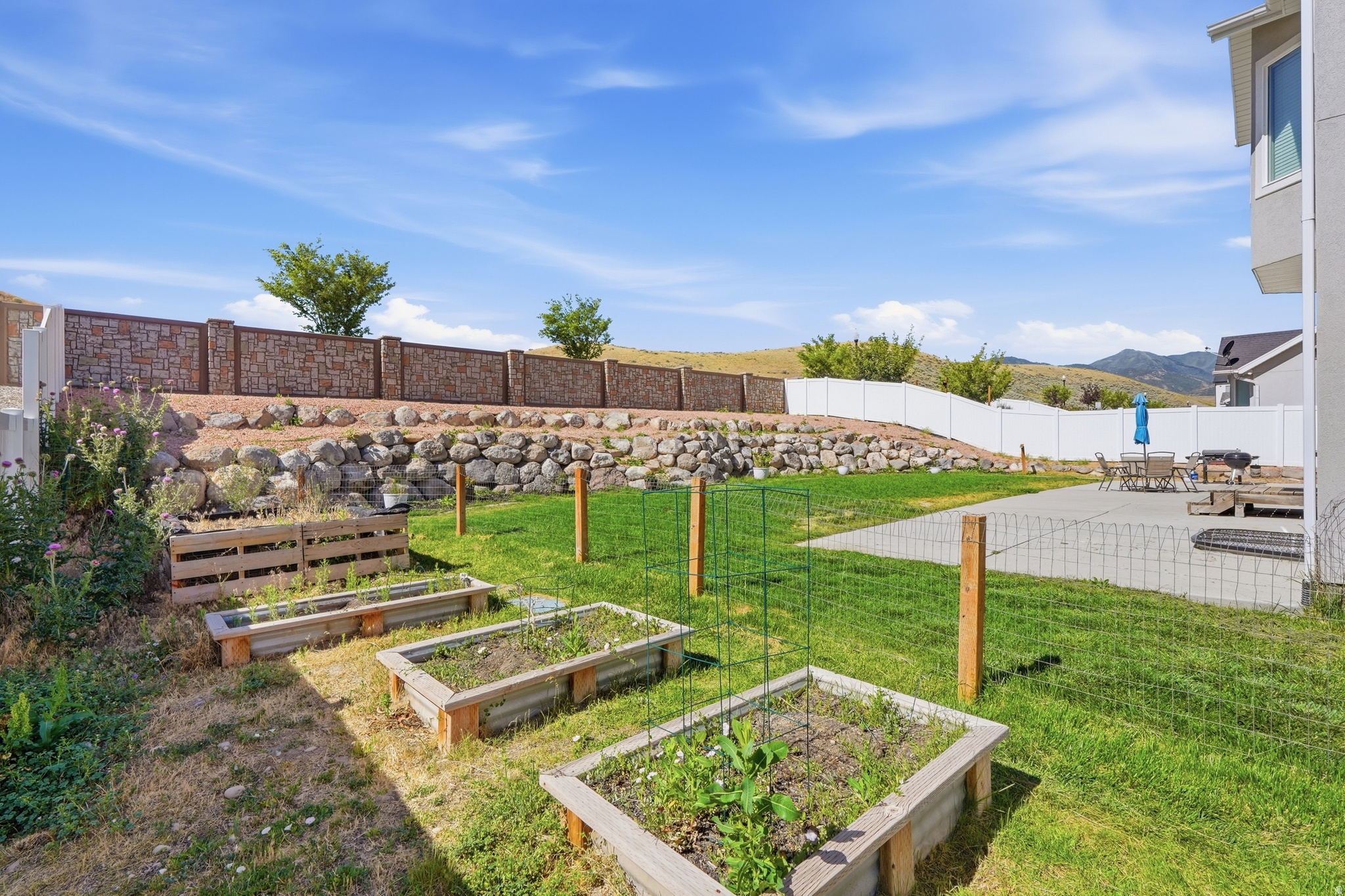 SUNSET HILLS - Residential