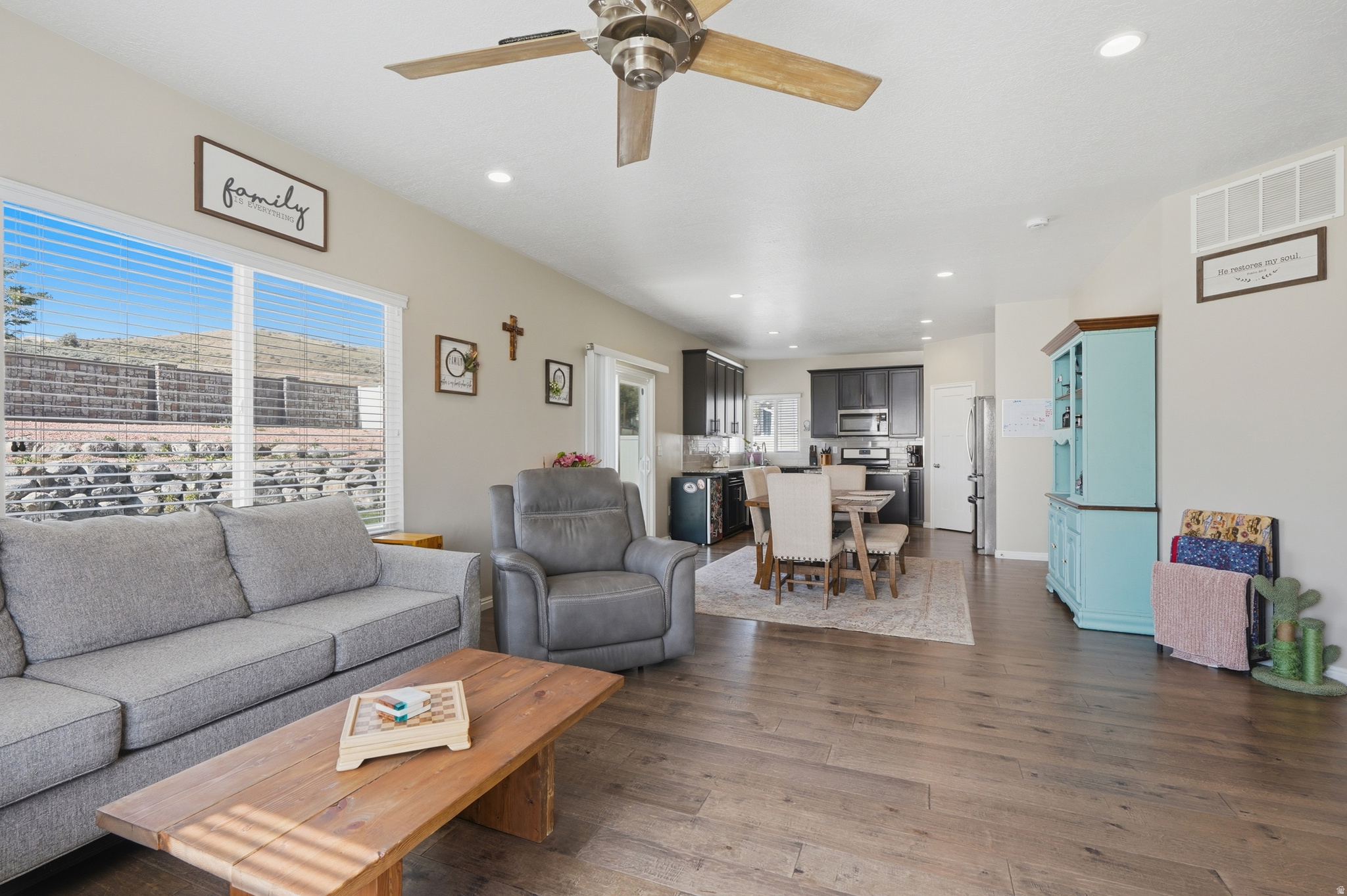 SUNSET HILLS - Residential