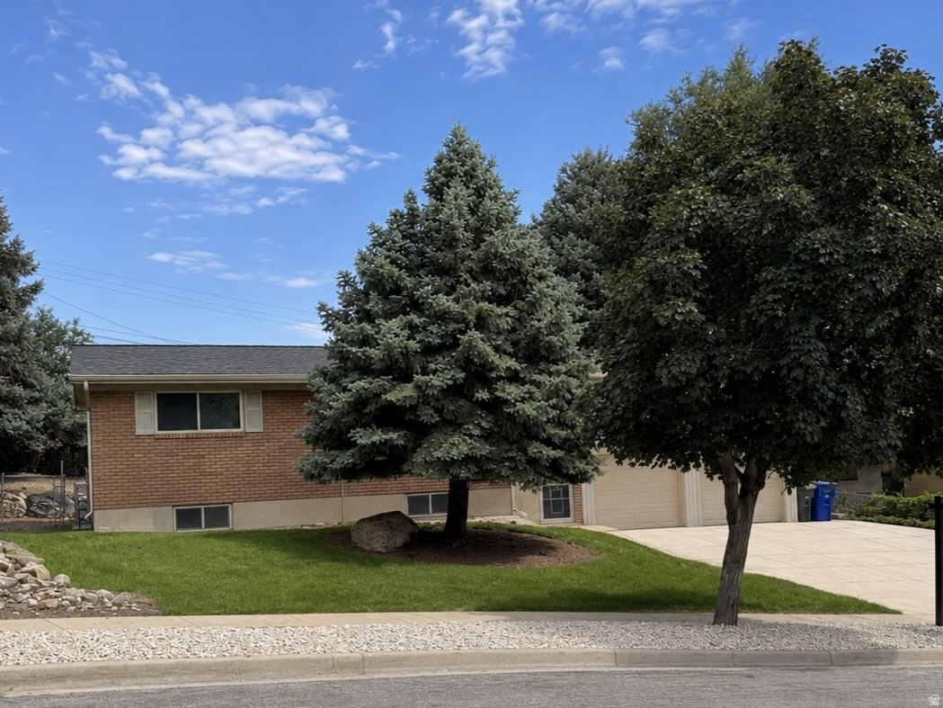 ALTA VISTA - Residential