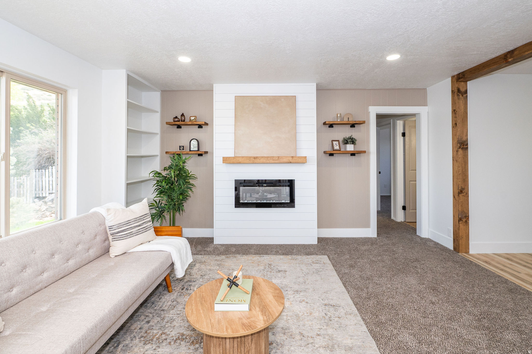 ALTA VISTA - Residential