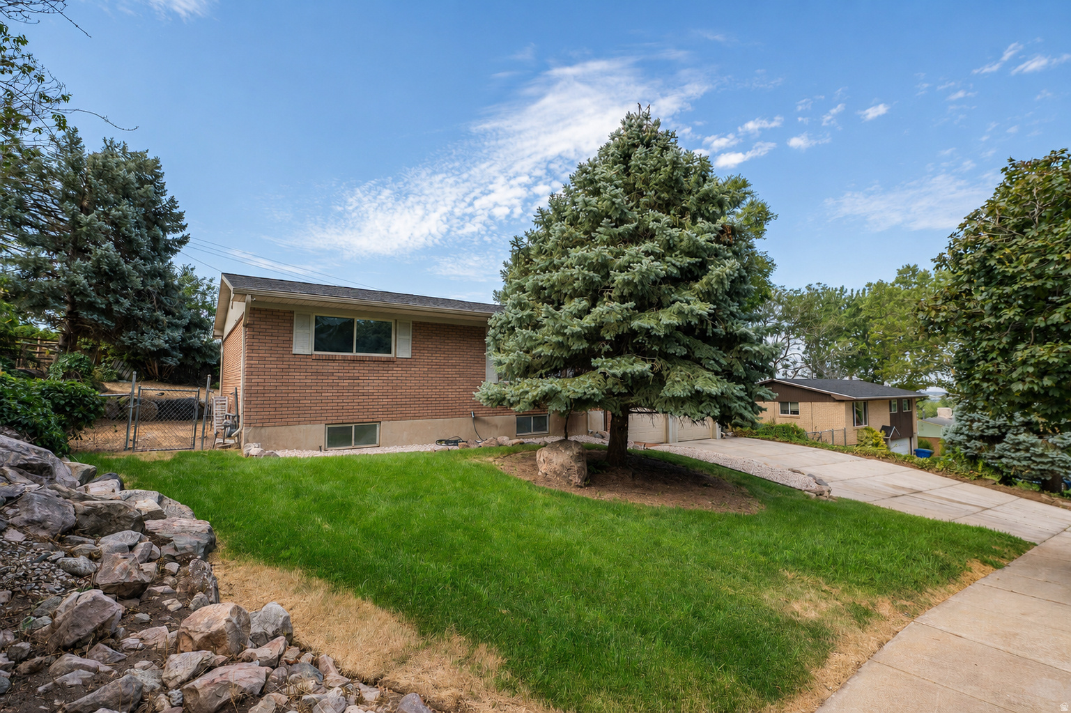 ALTA VISTA - Residential
