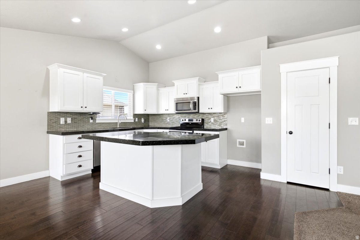 SWAN MEADOWS #4 - Residential