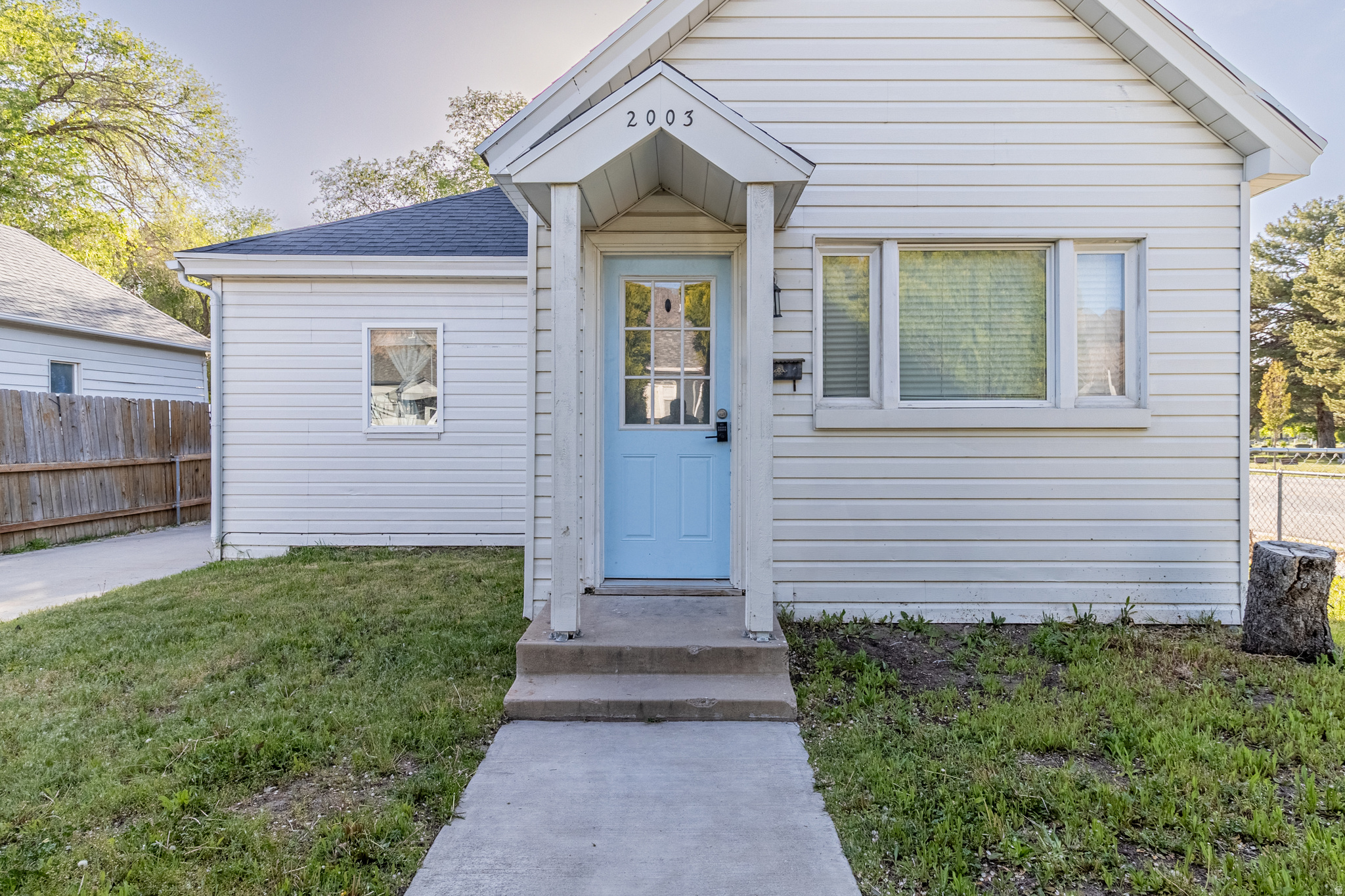 Remodeled in 2020 with NEW roof, furnace, AC, water heater, plumbing, windows, and a stunning granite kitchen with stainless appliances. New Carpets installed March 2026! Detached 1-car garage + fully fenced yard. The perfect Ogden home-move-in ready!
