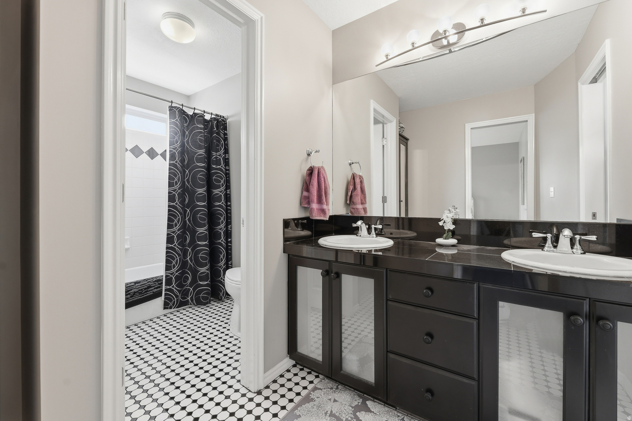 MEADOWS - Residential