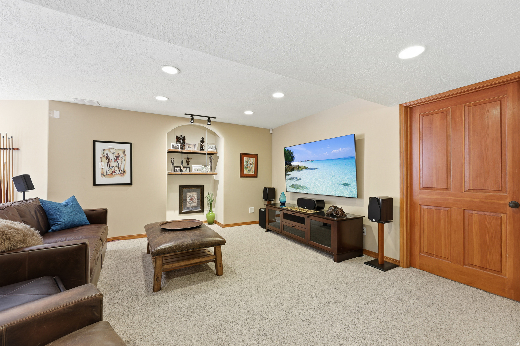 MEADOWS - Residential