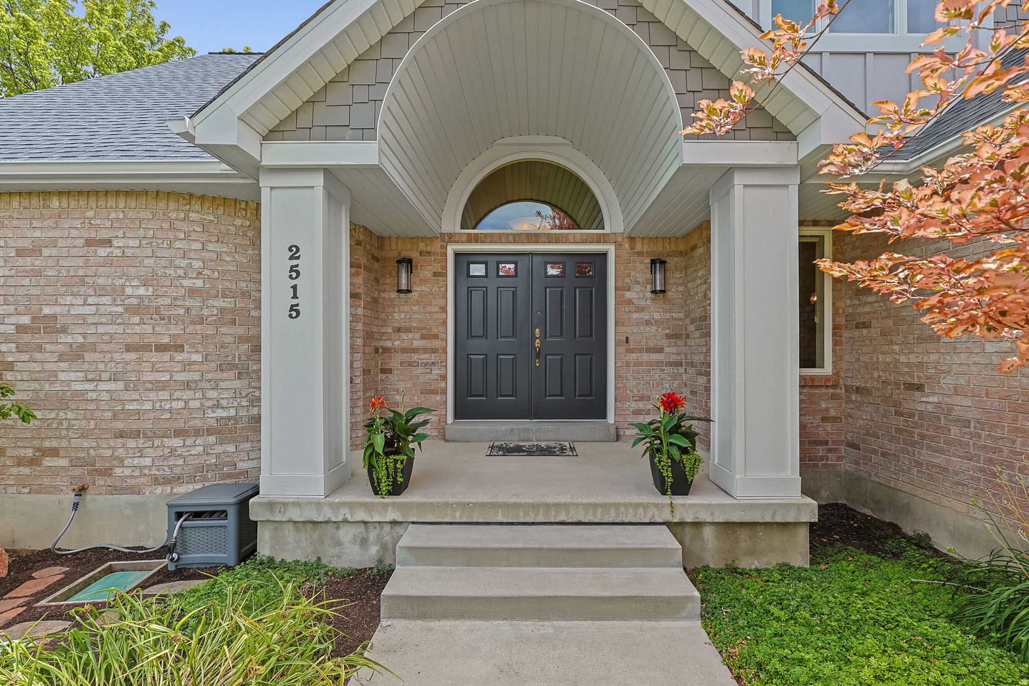 MEADOWS - Residential