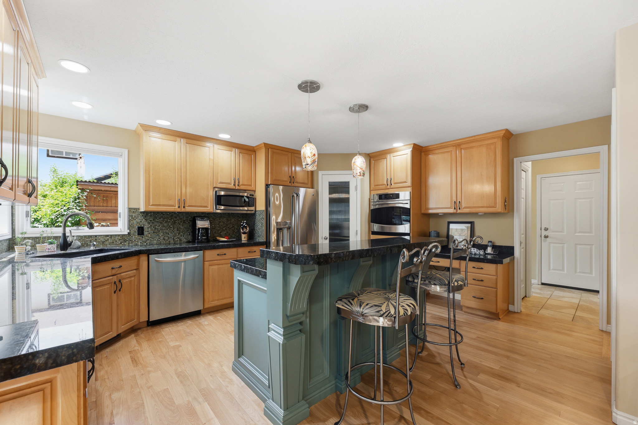 MEADOWS - Residential