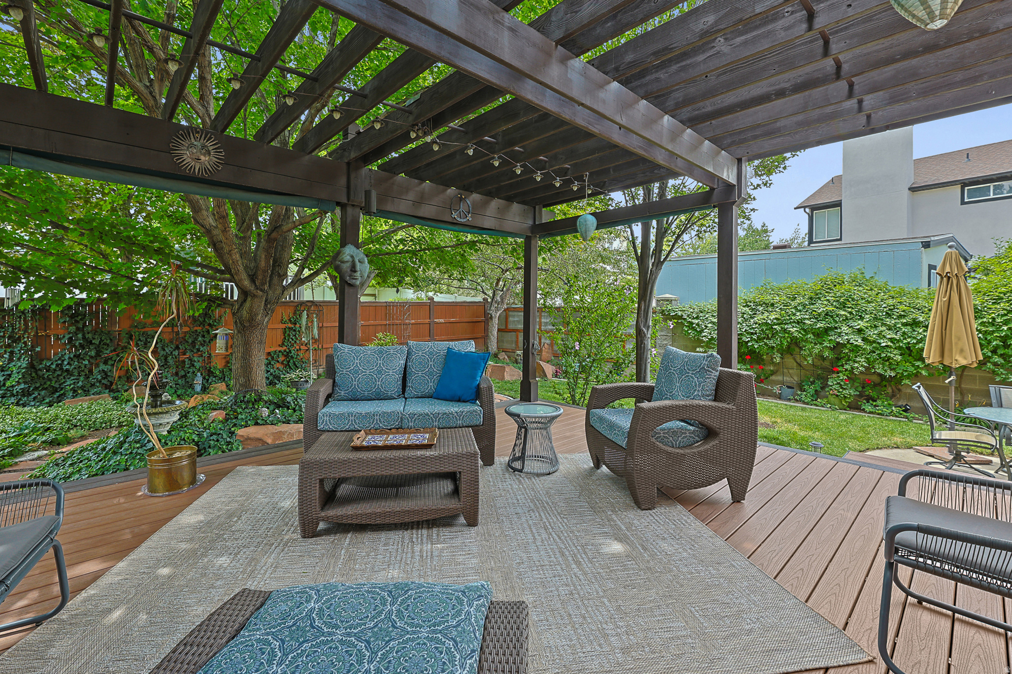MEADOWS - Residential