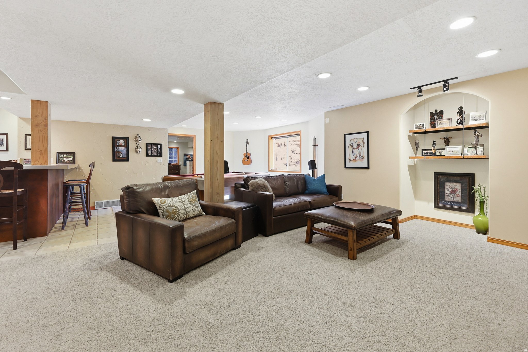 MEADOWS - Residential
