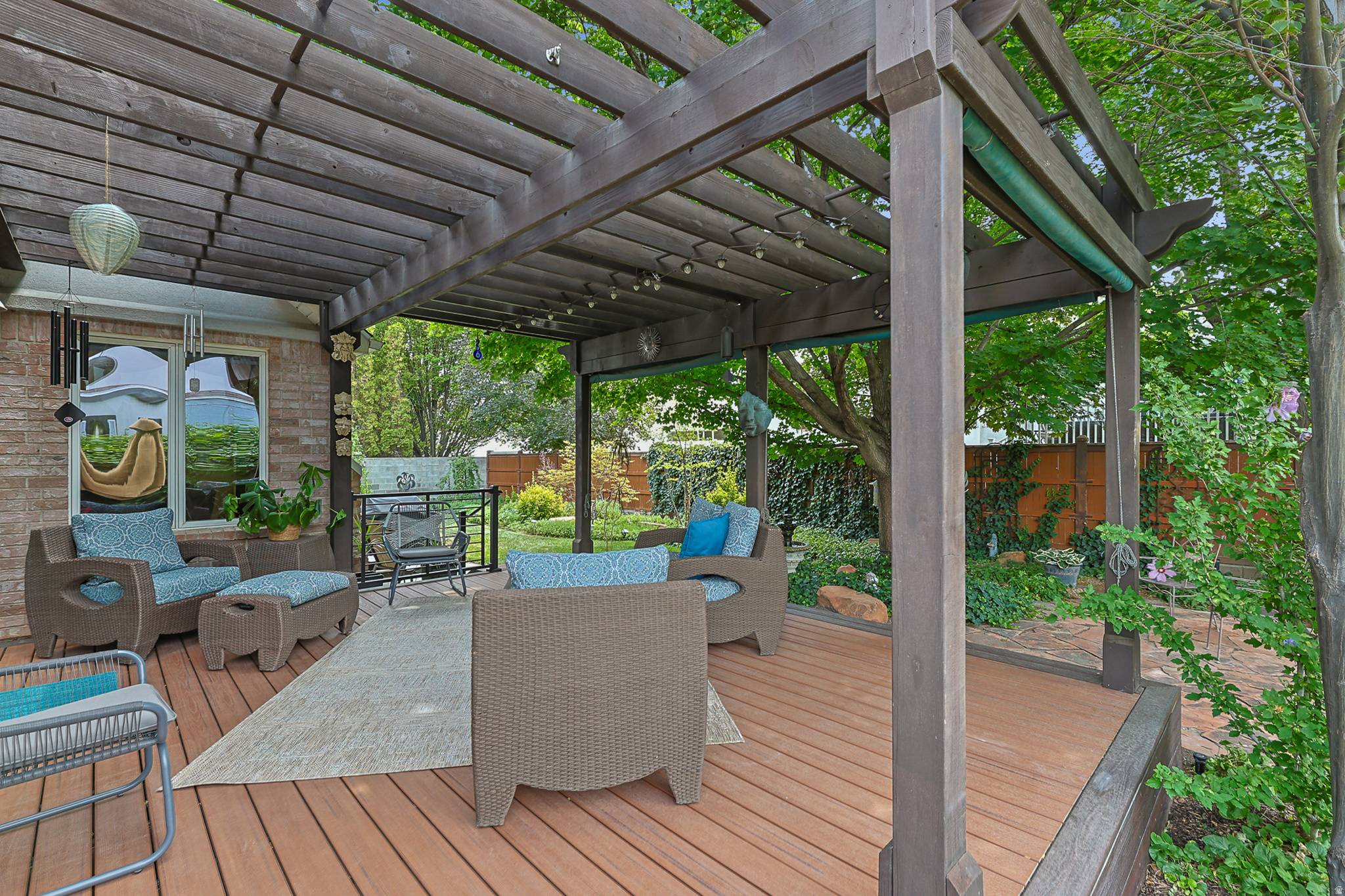 MEADOWS - Residential