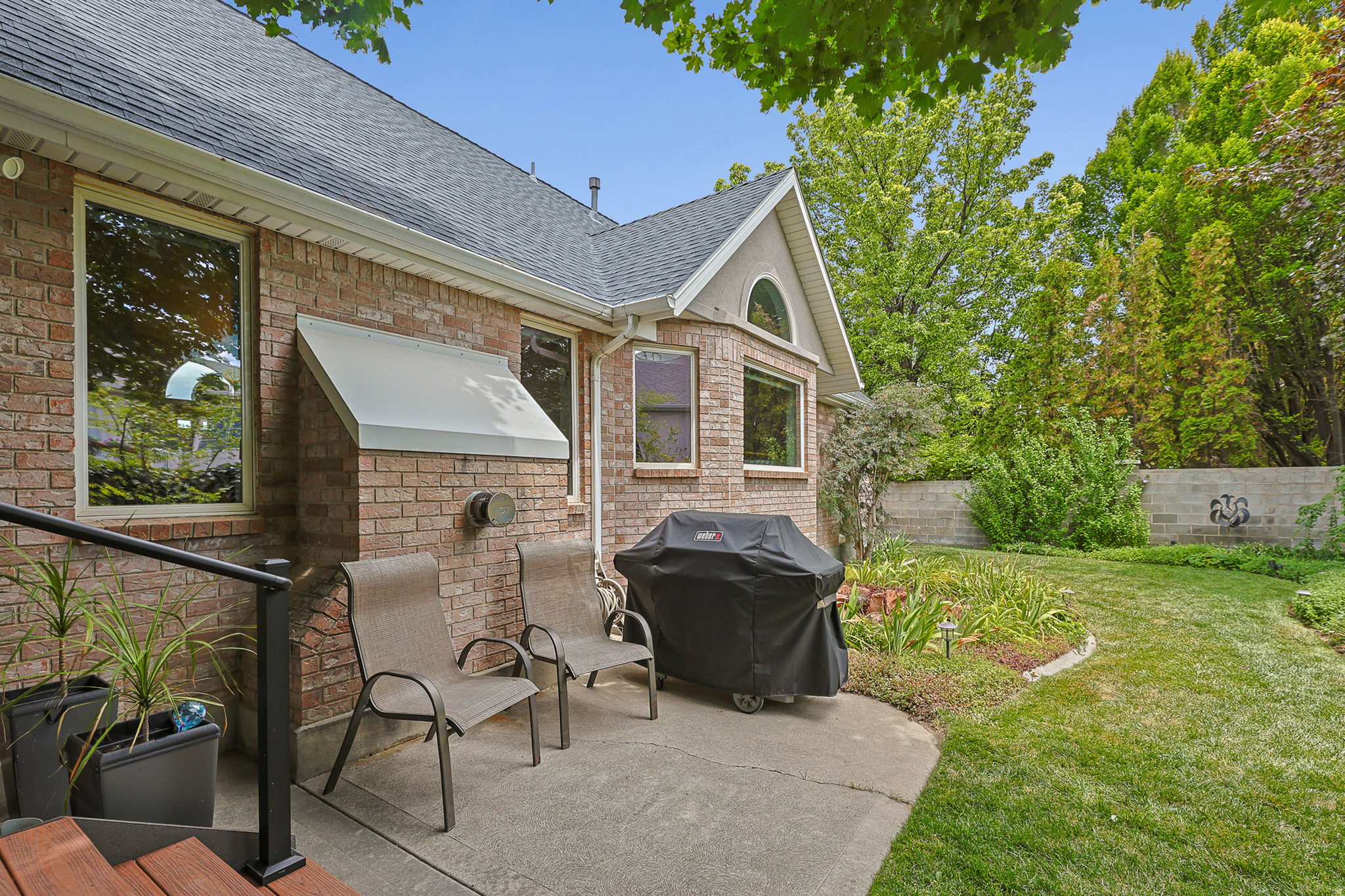 MEADOWS - Residential
