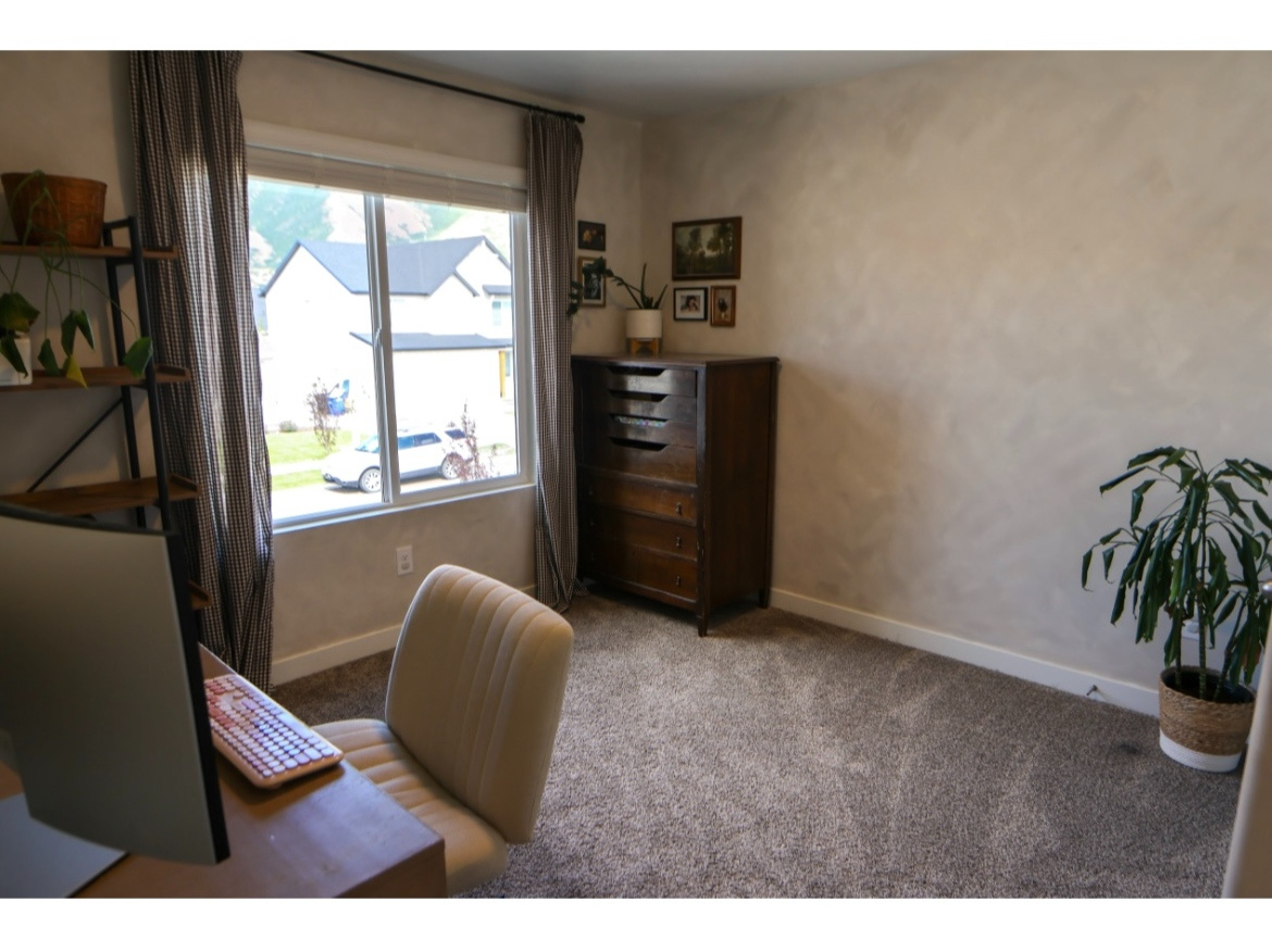 QUIET VALLEY - Residential