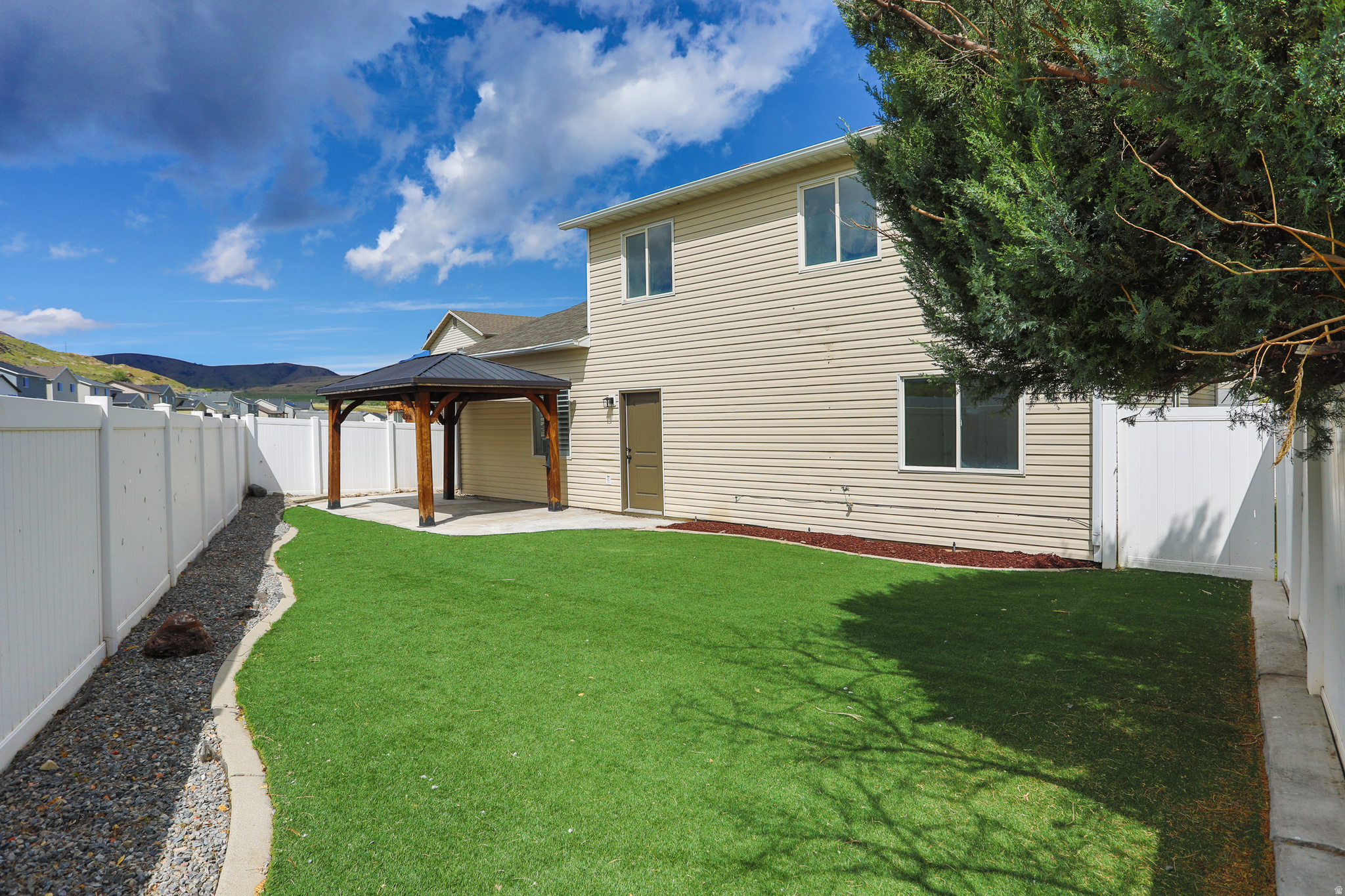 COTTAGES - Residential