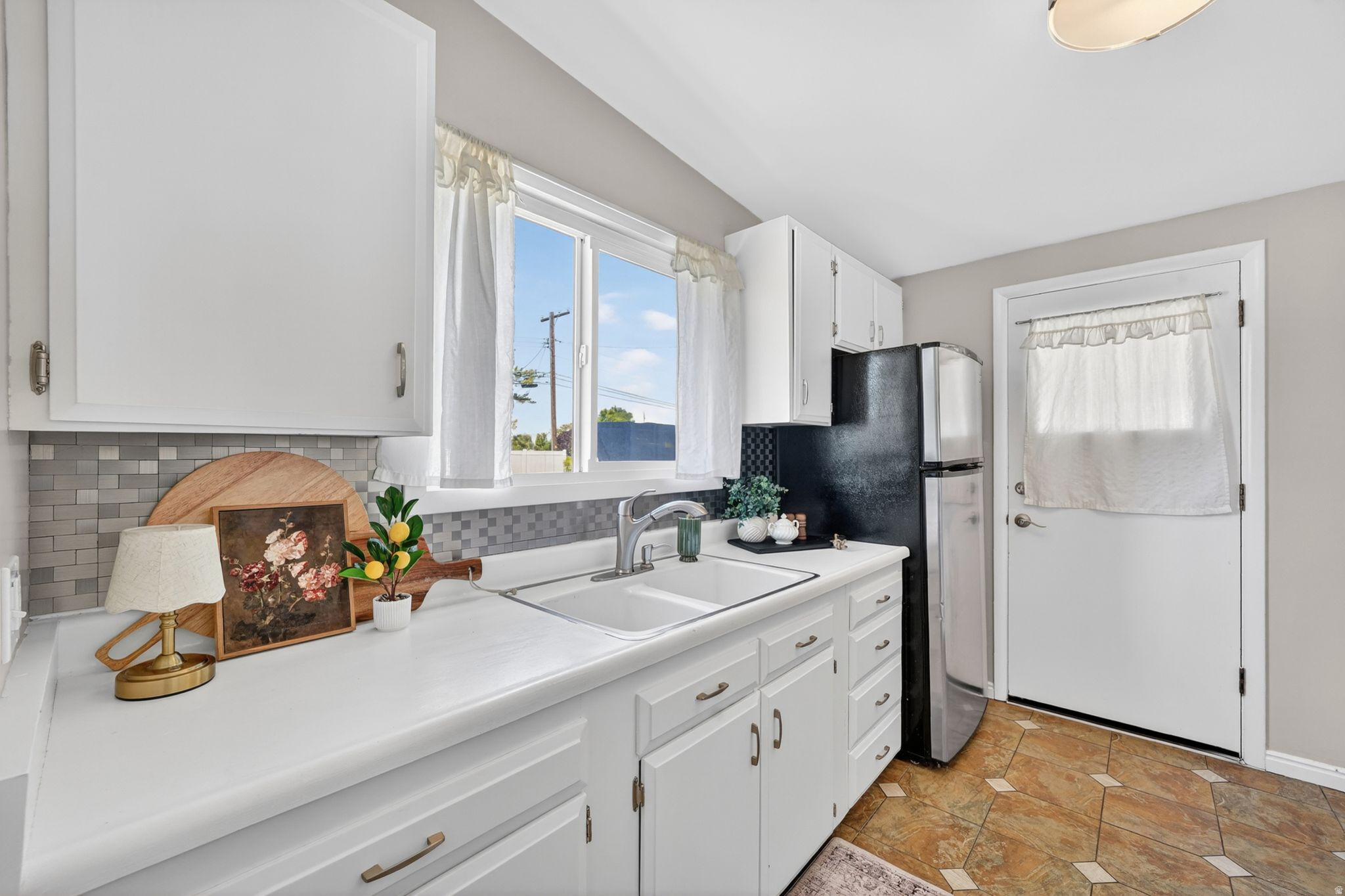 HILLSDALE SUB - Residential