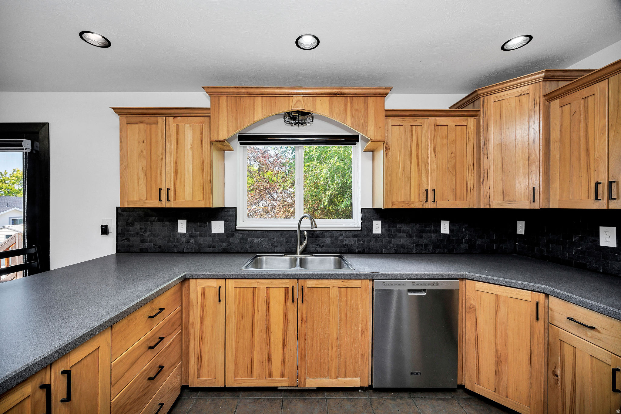APPLE HILL - Residential