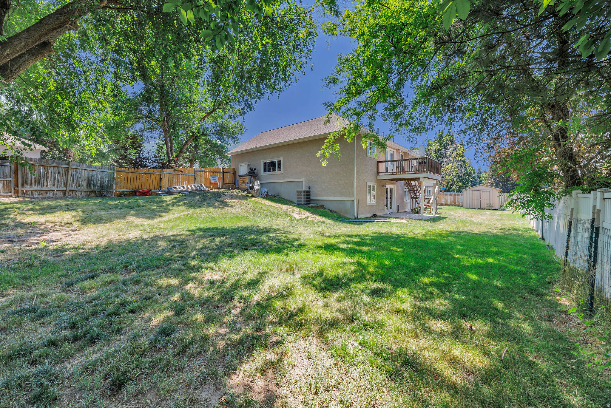 APPLE HILL - Residential