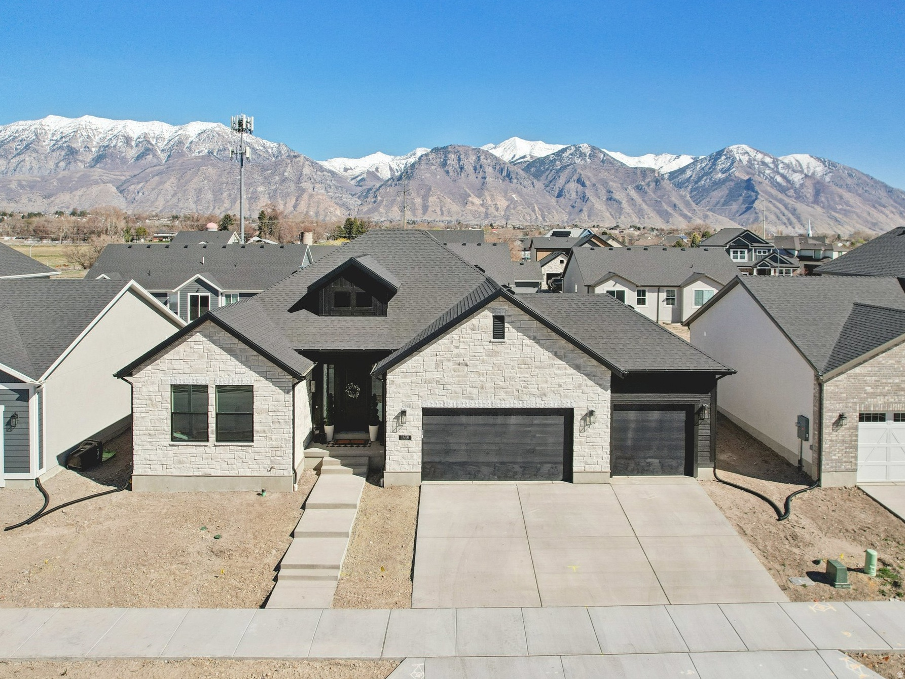 BROADVIEW SHORES - Residential