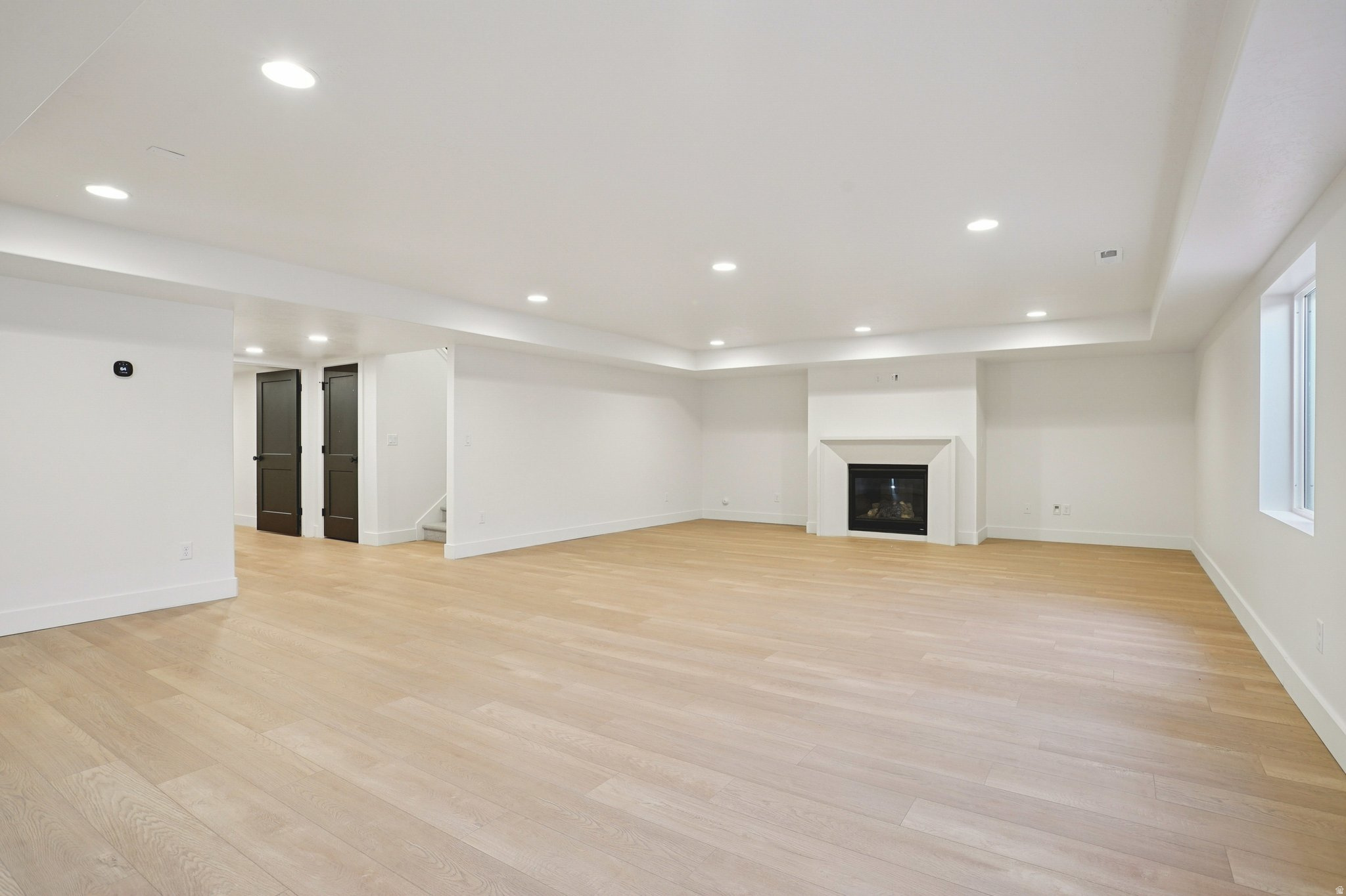BROADVIEW SHORES - Residential