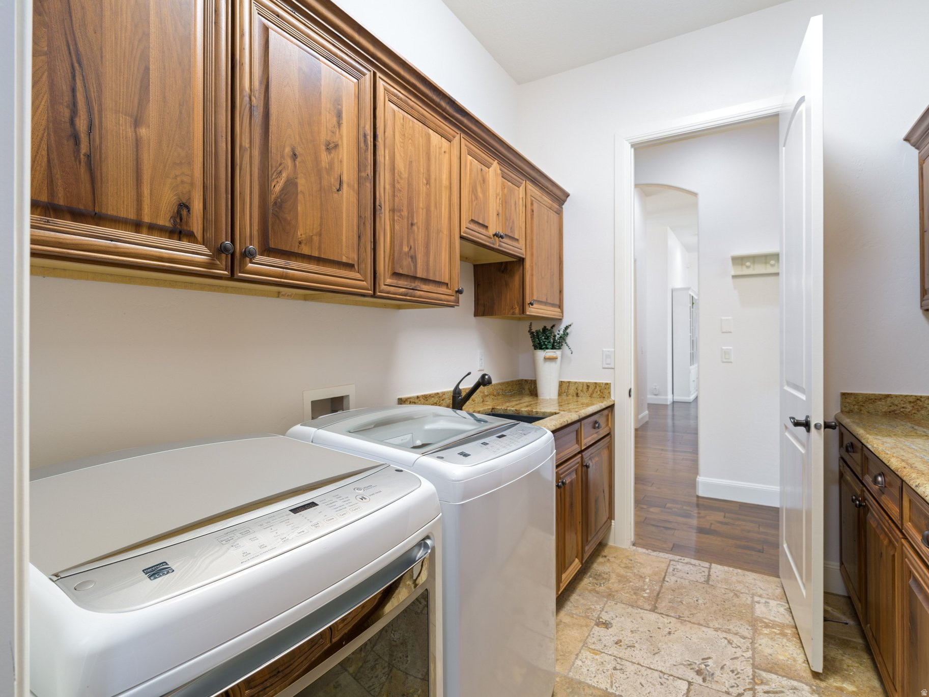 SILVERSTONE 4 AT GREEN SPRINGS - Residential