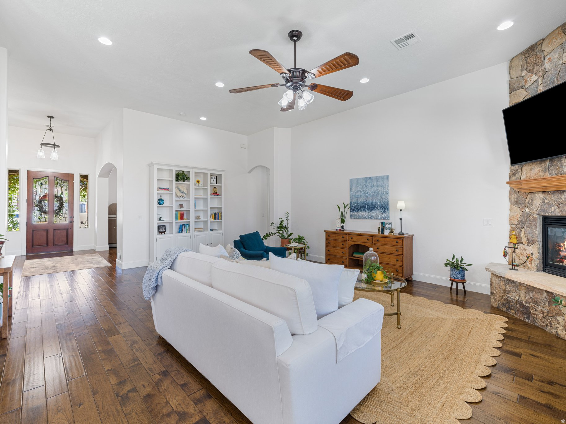 SILVERSTONE 4 AT GREEN SPRINGS - Residential