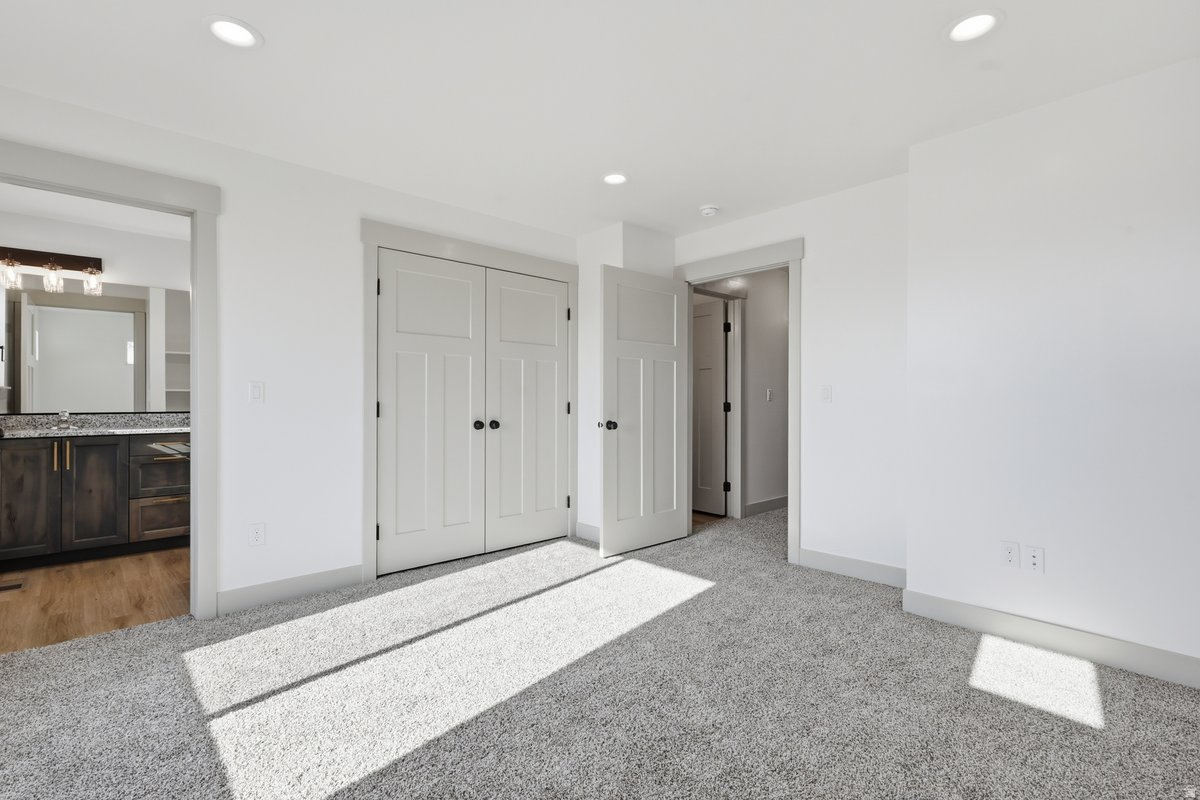 COBBLE CREEK TOWNHOMES - Residential