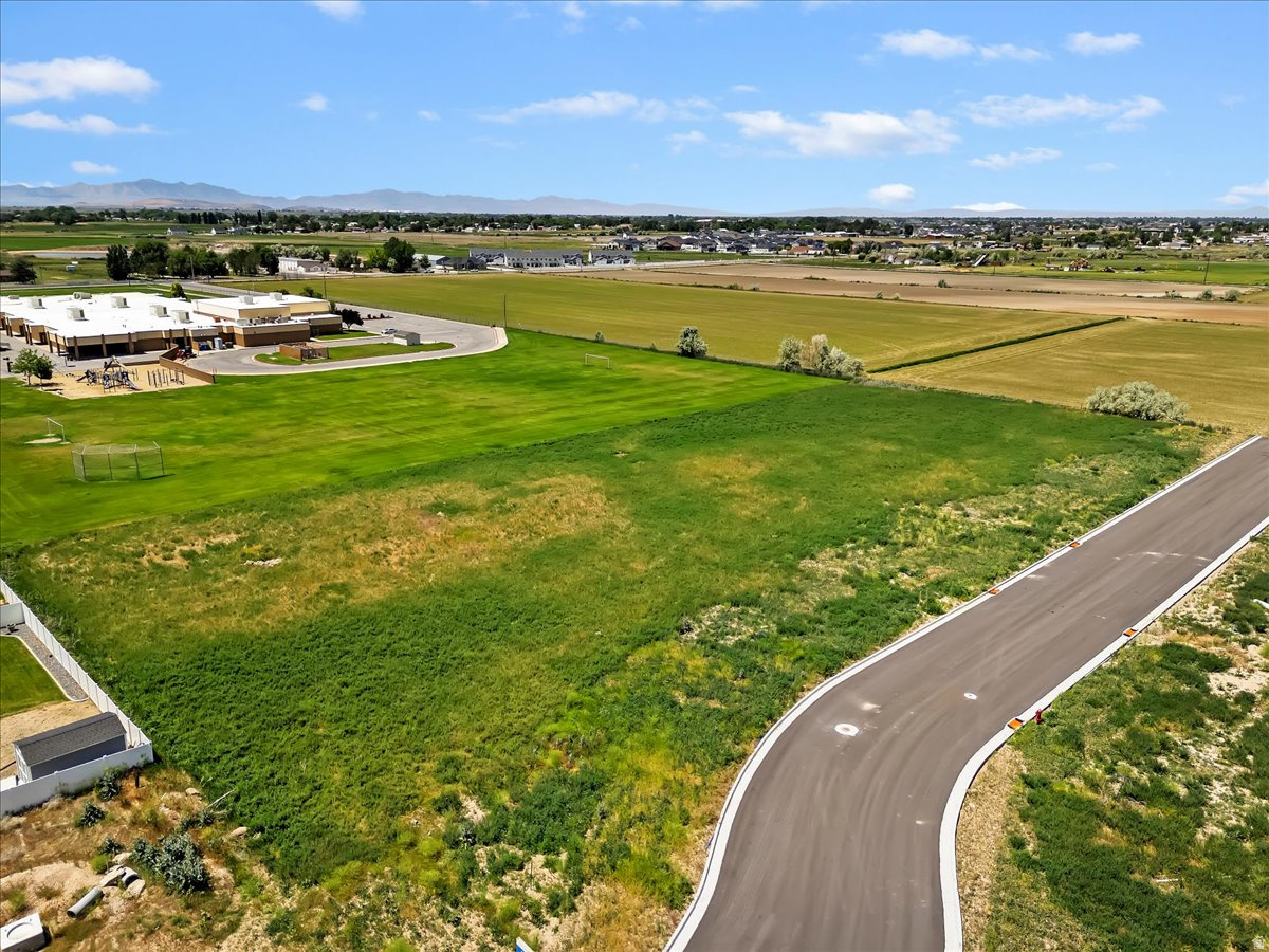 HYLAND RANCH - Land