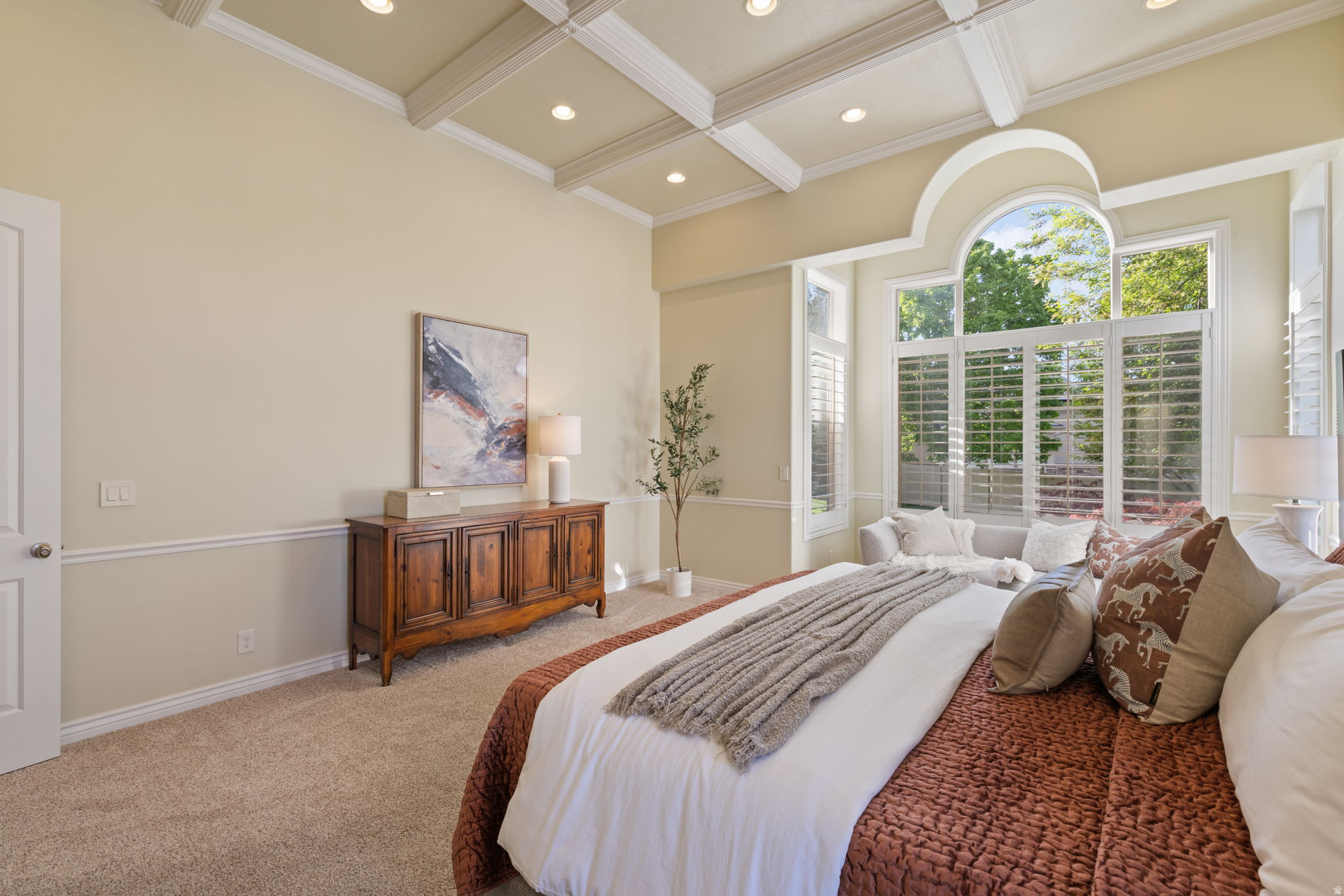 TRIPLE CROWN - Residential