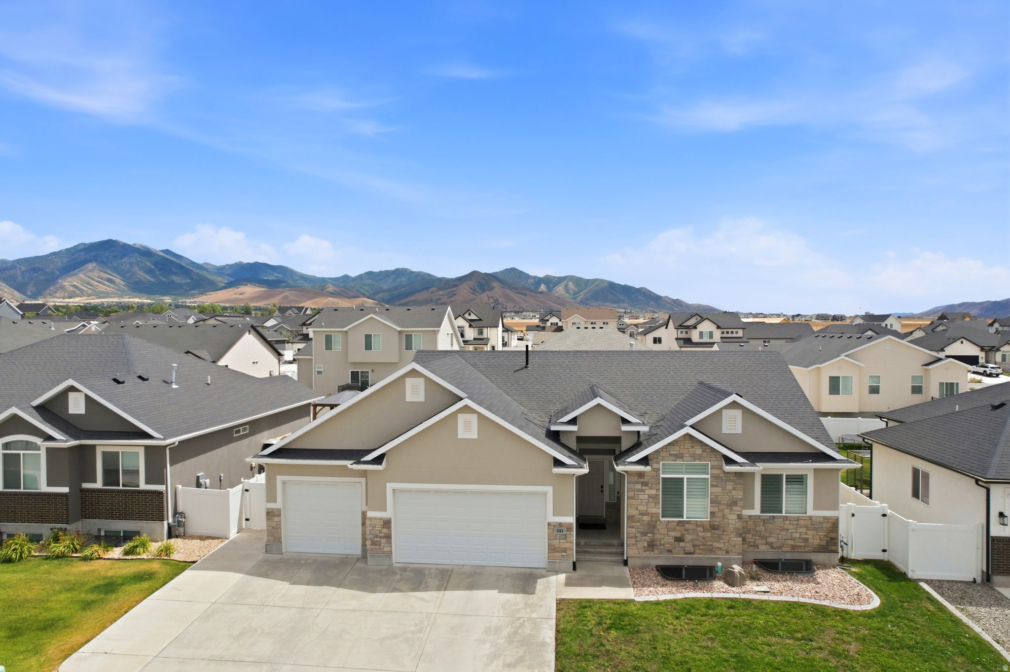 OVERLAKE ESTATES - Residential