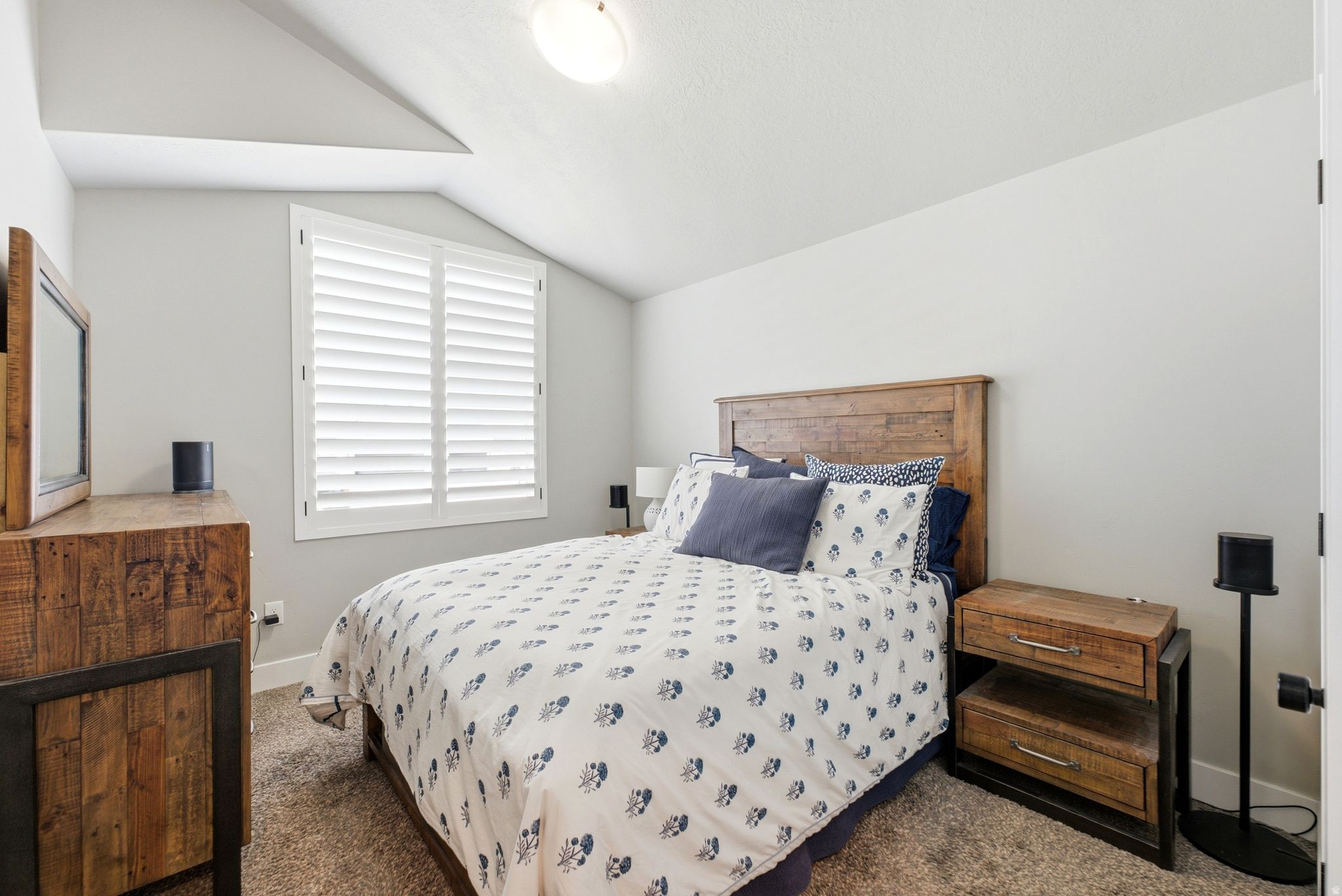 OVERLAKE ESTATES - Residential