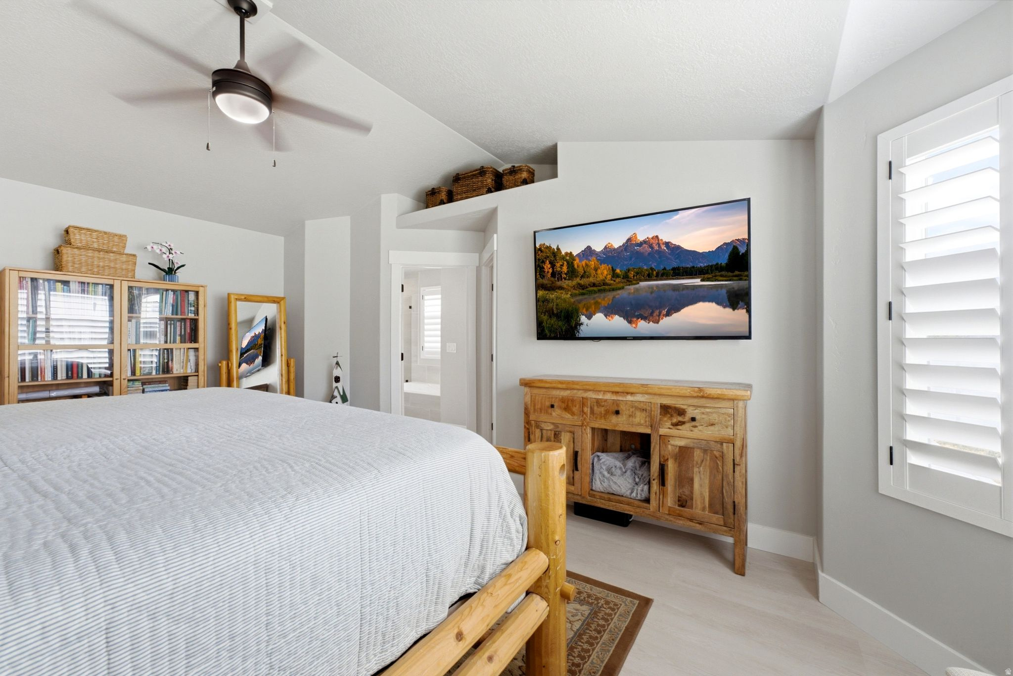 OVERLAKE ESTATES - Residential