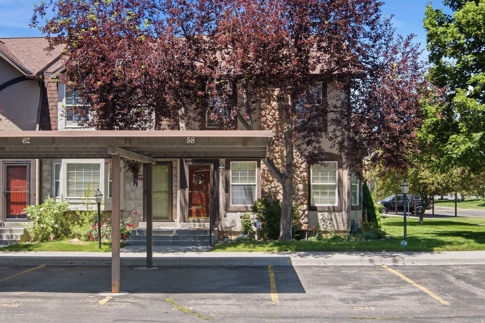THE HAMLET - Residential