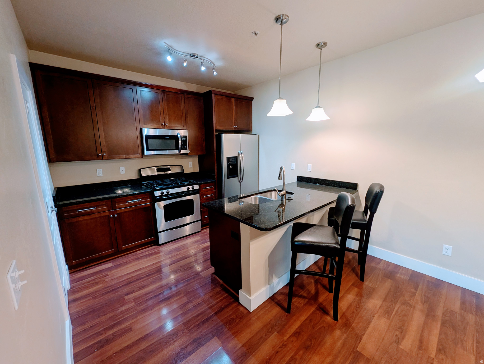 BELMONT - Residential