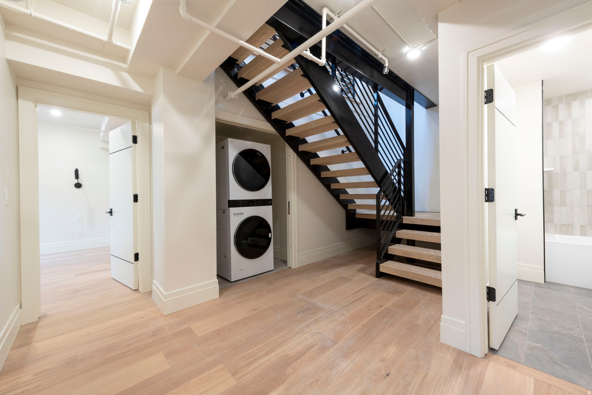 TELEGRAPH EXCHANGE - Residential