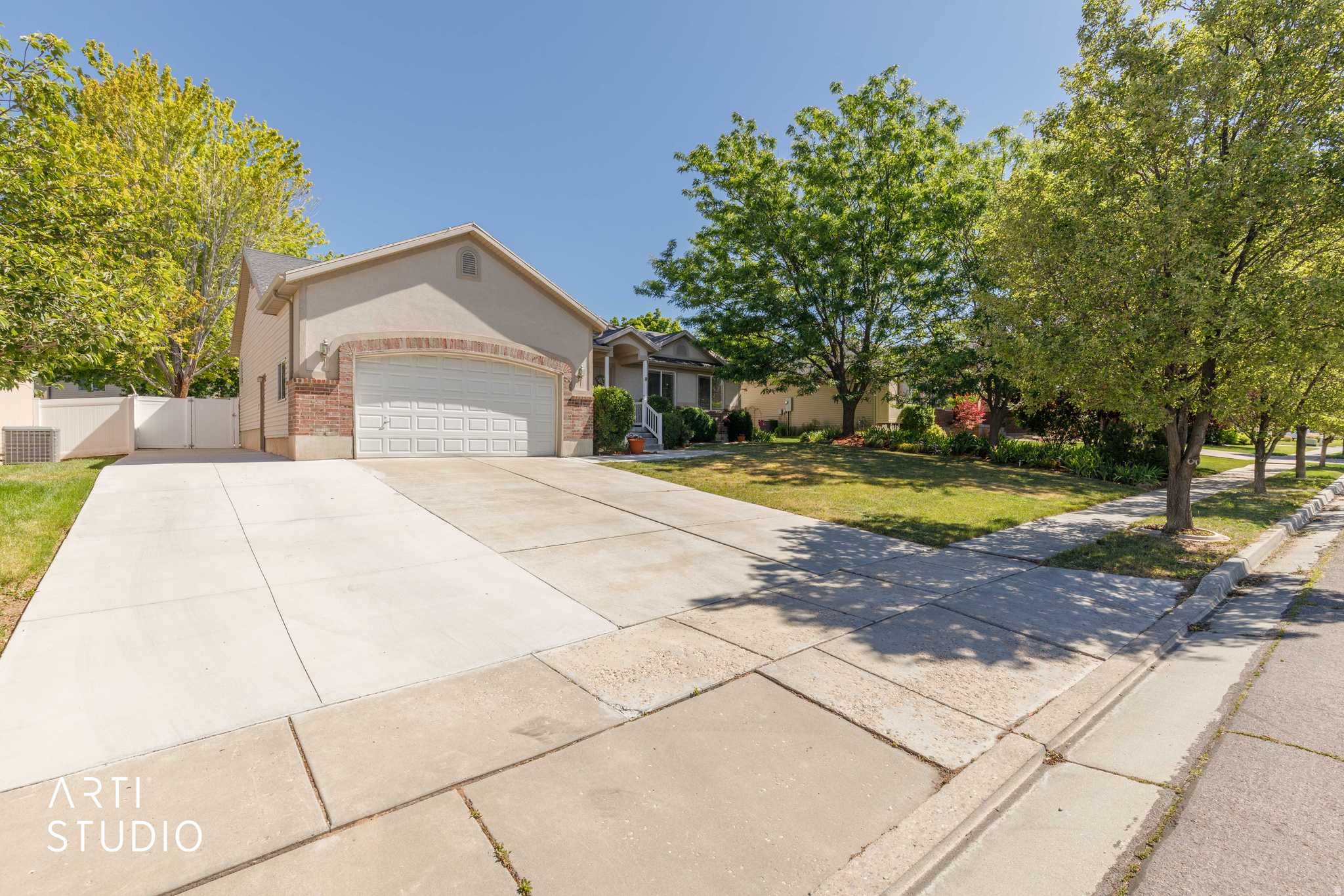AUTUMN RIDGE - Residential