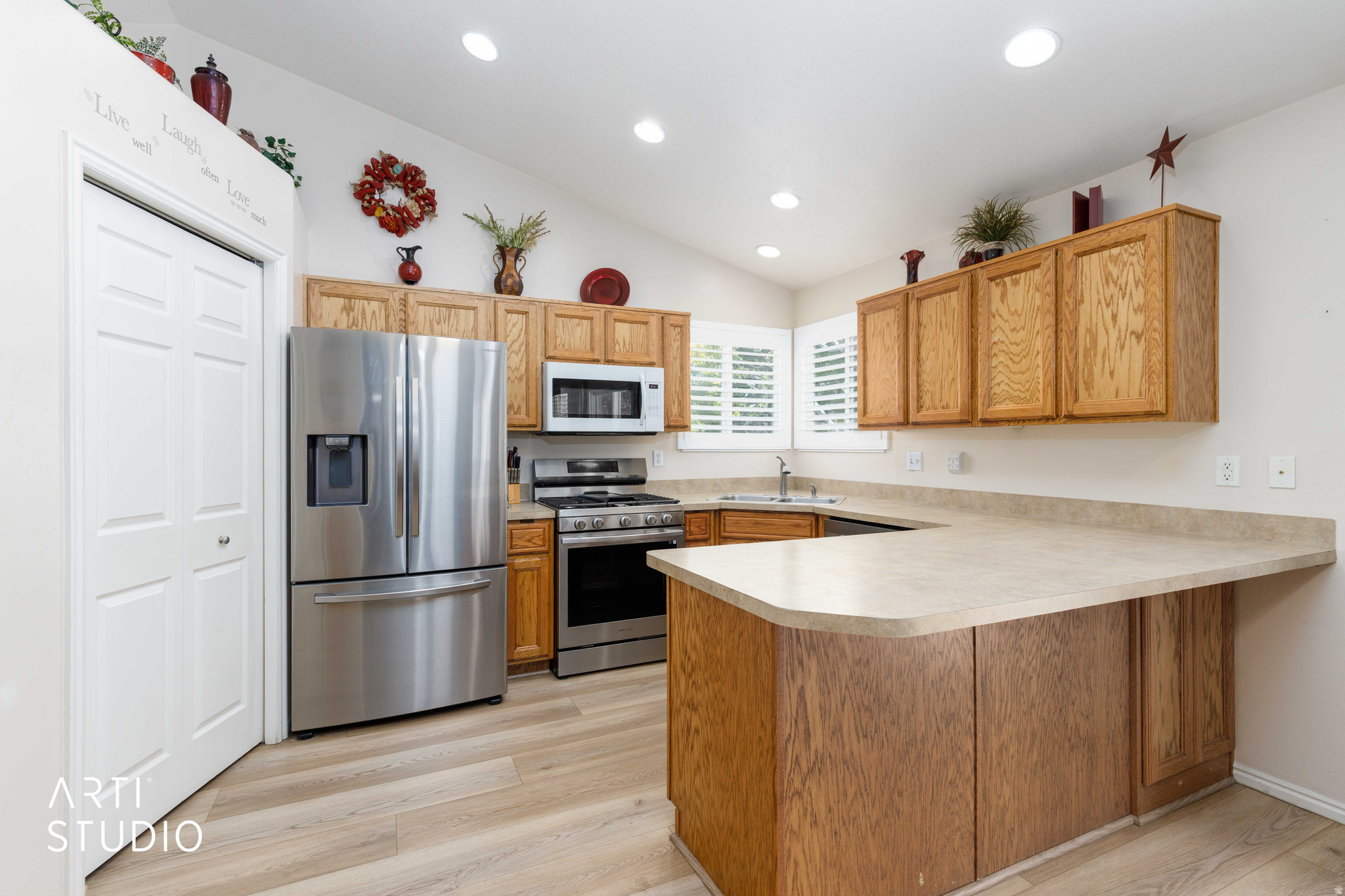 AUTUMN RIDGE - Residential