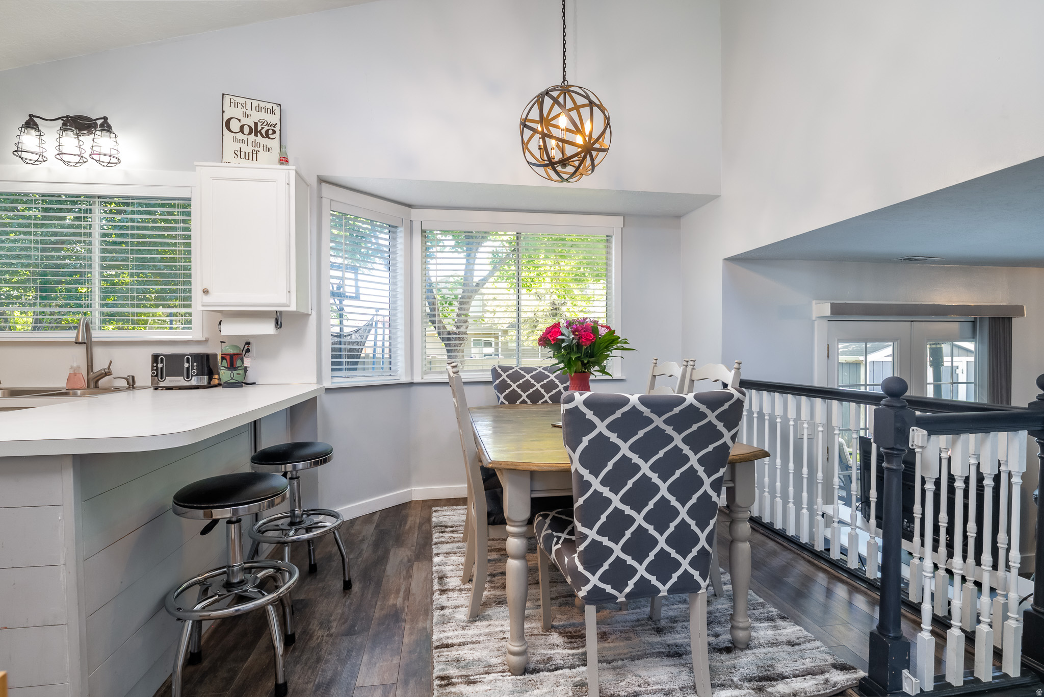 COUNTRY CREEK ESTATE - Residential