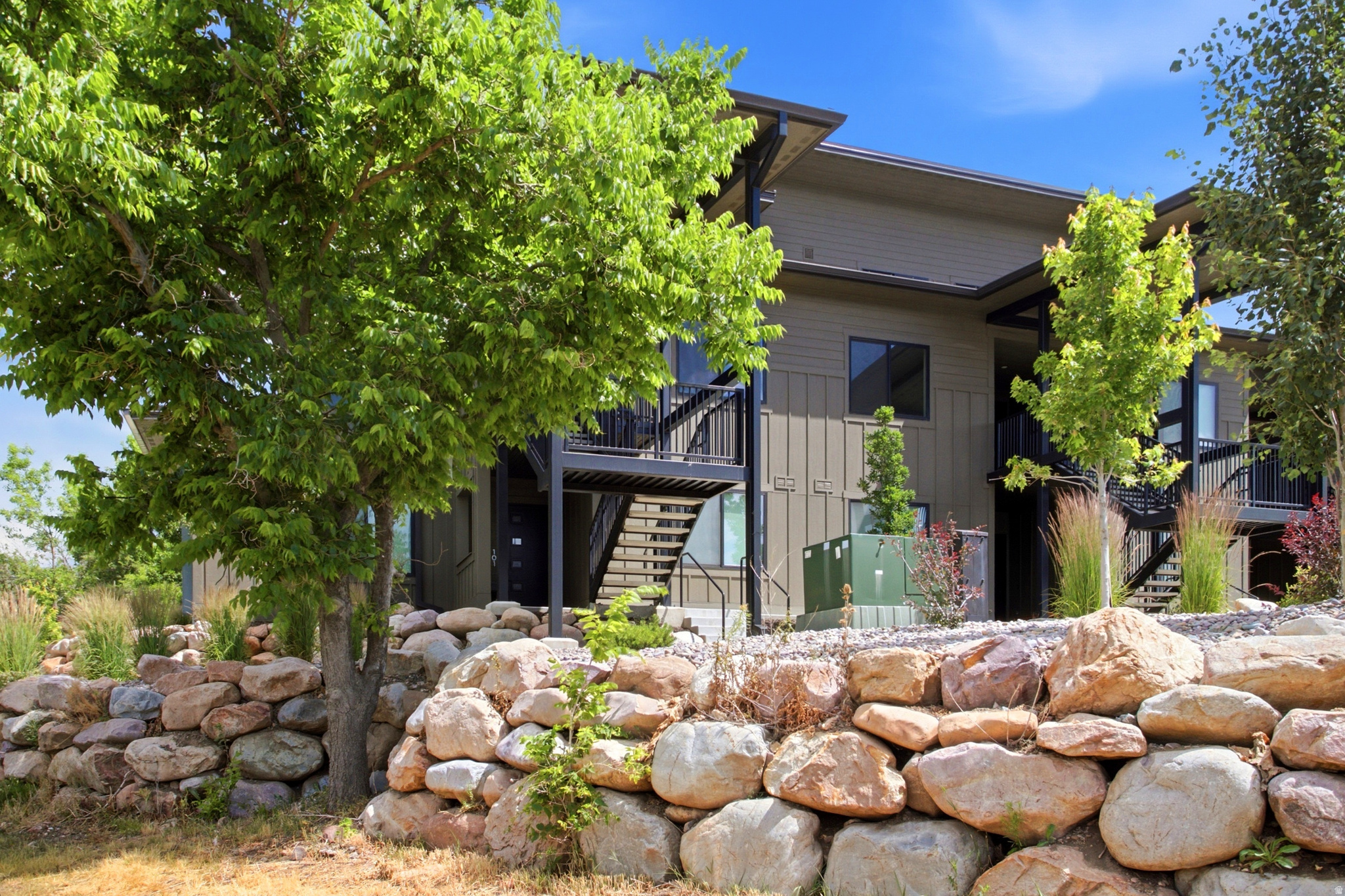 THE POINTE AT WOLF CREEK - Residential