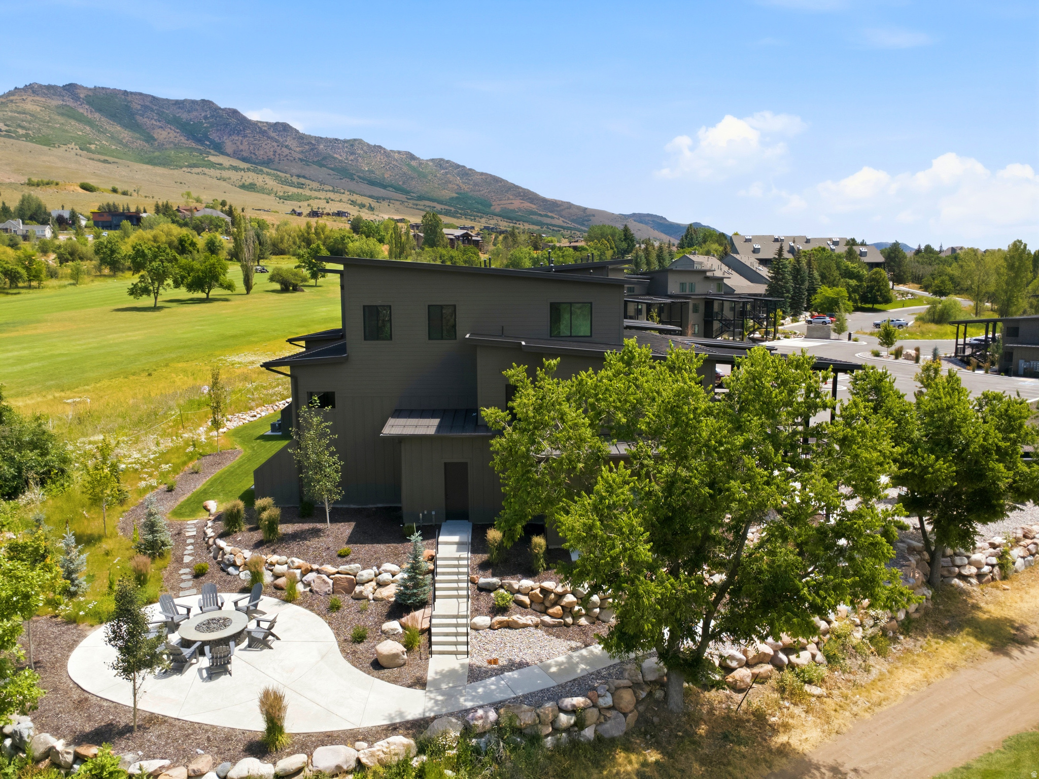 THE POINTE AT WOLF CREEK - Residential