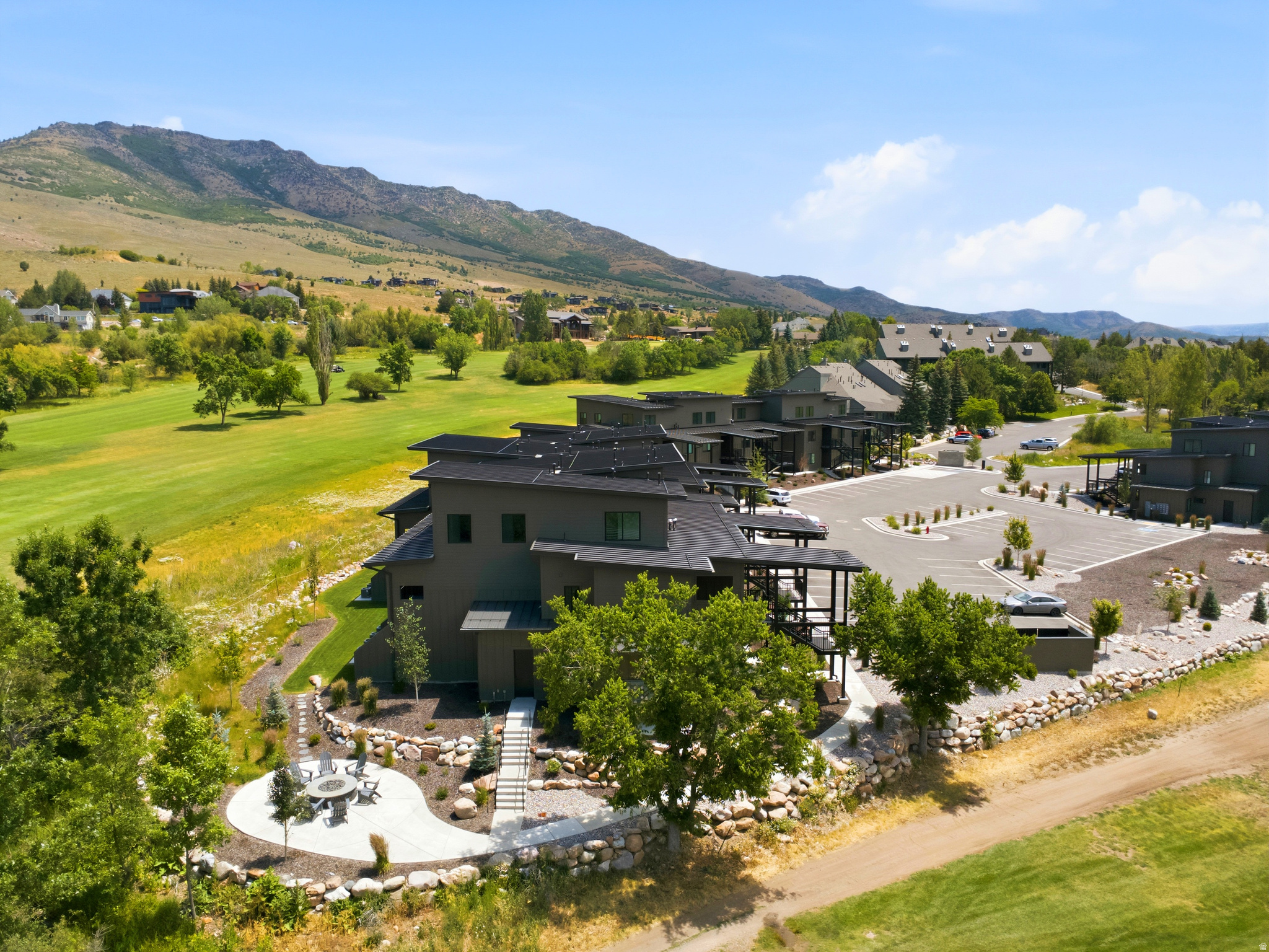 THE POINTE AT WOLF CREEK - Residential