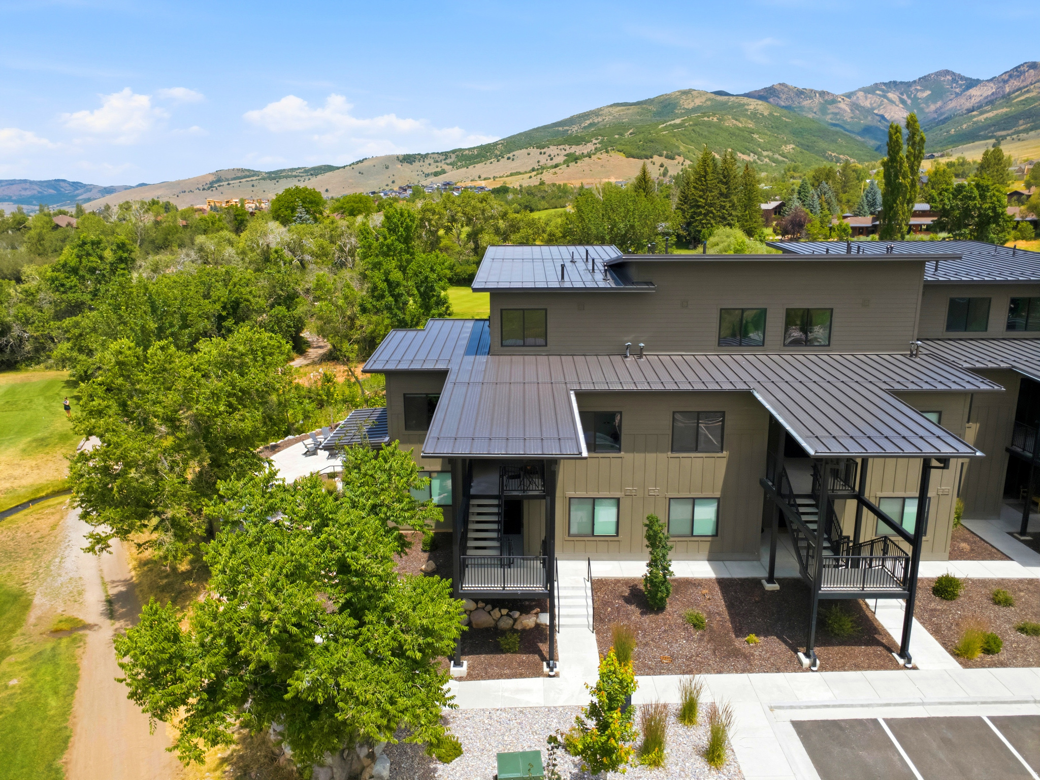 THE POINTE AT WOLF CREEK - Residential