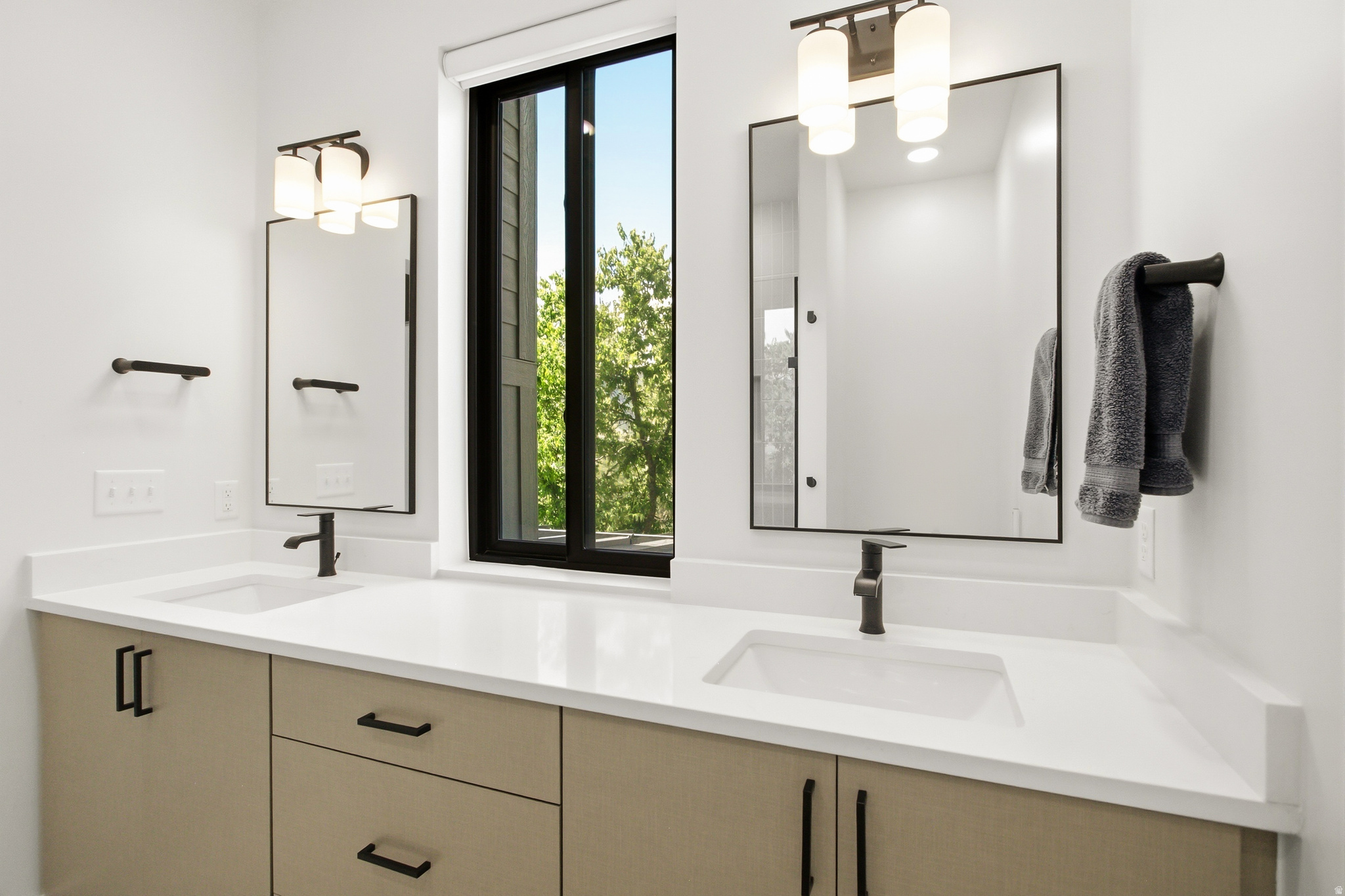 THE POINTE AT WOLF CREEK - Residential