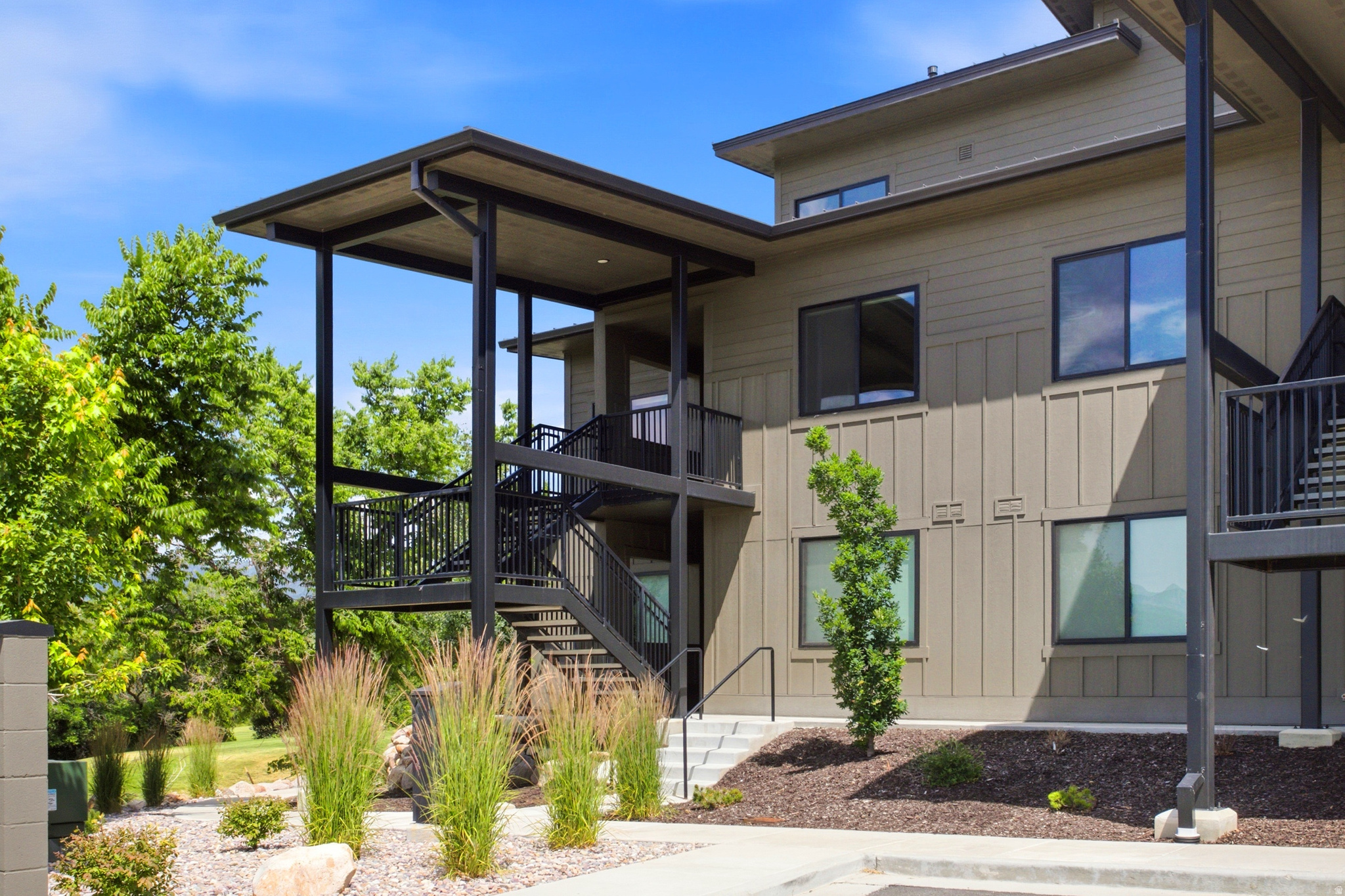 THE POINTE AT WOLF CREEK - Residential