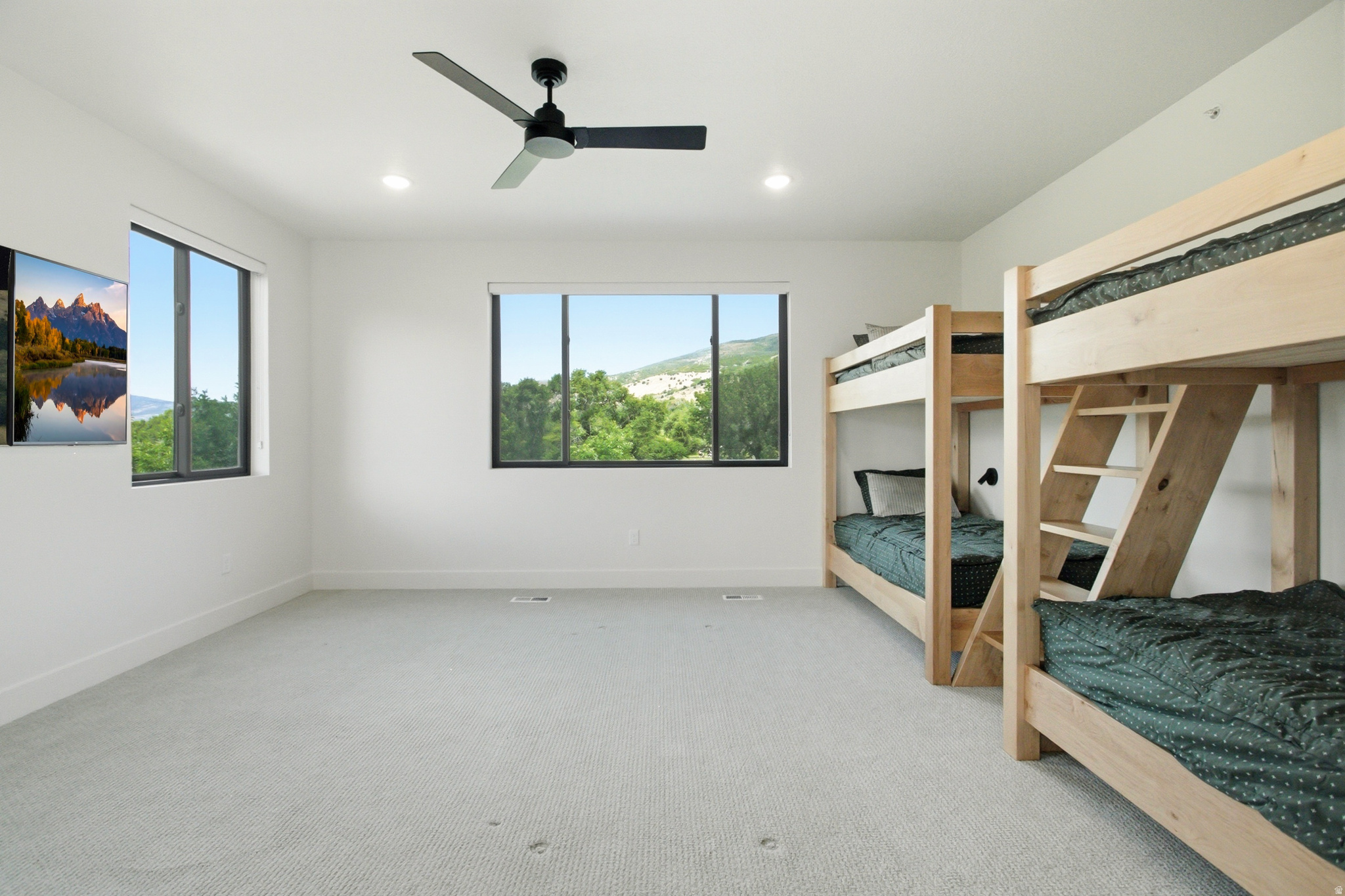 THE POINTE AT WOLF CREEK - Residential