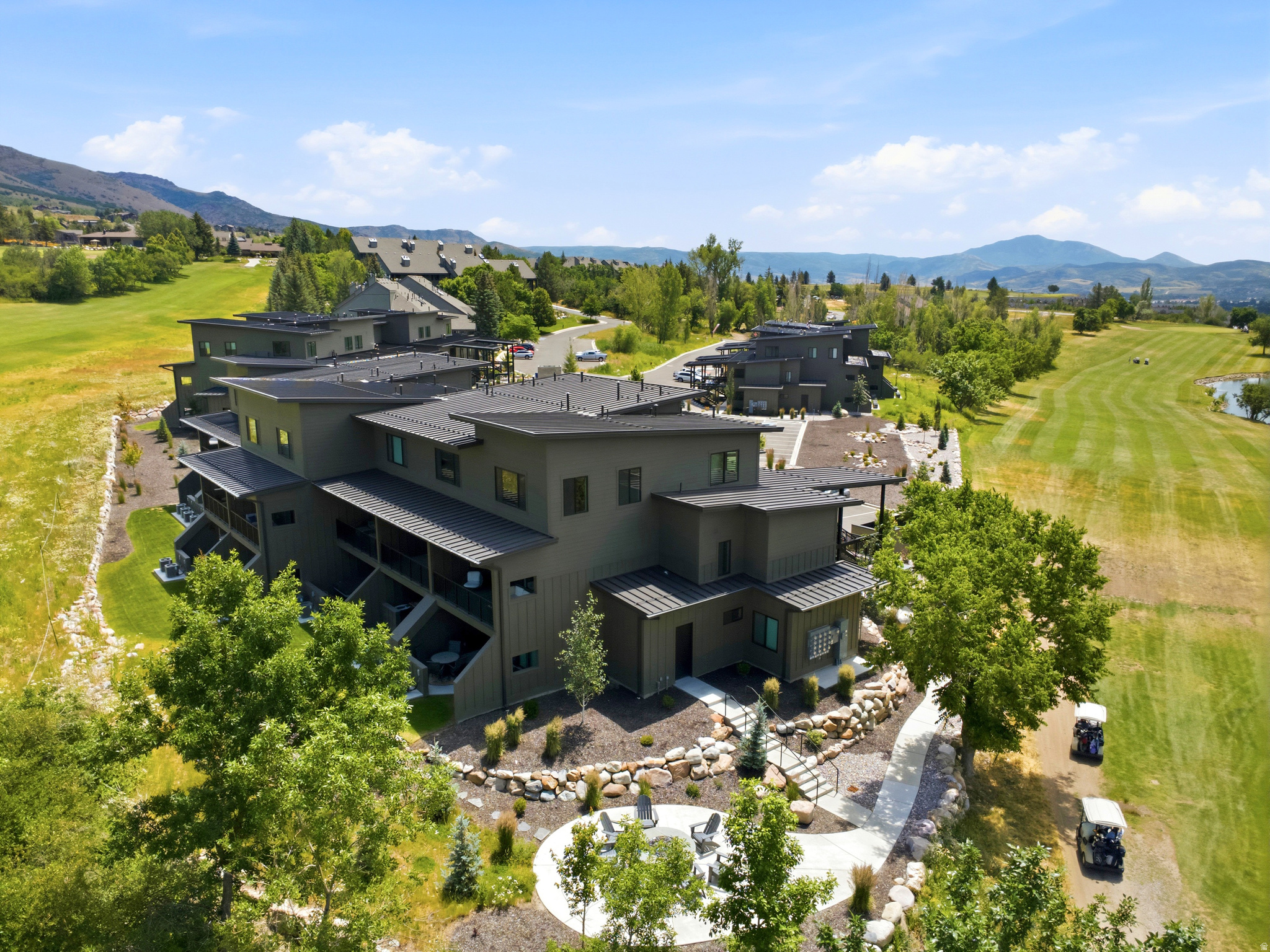 THE POINTE AT WOLF CREEK - Residential