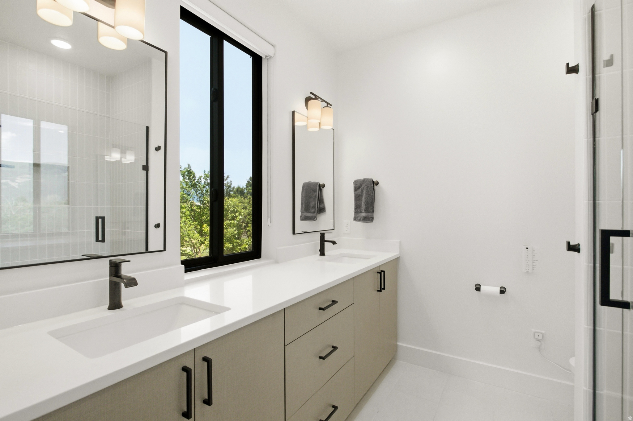 THE POINTE AT WOLF CREEK - Residential