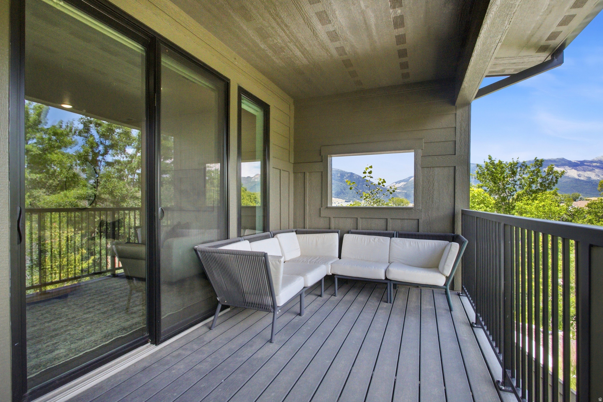 THE POINTE AT WOLF CREEK - Residential