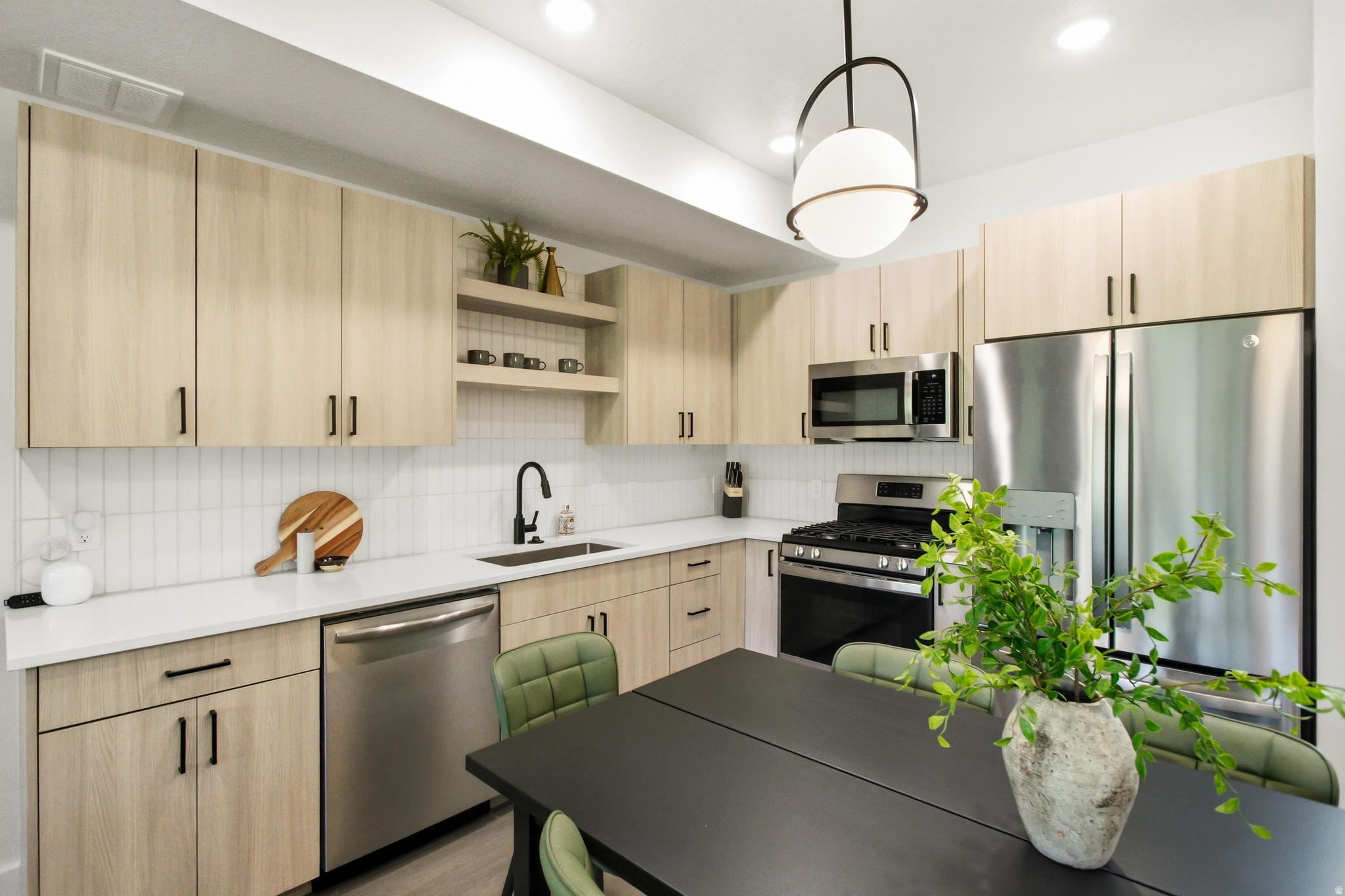 THE POINTE AT WOLF CREEK - Residential