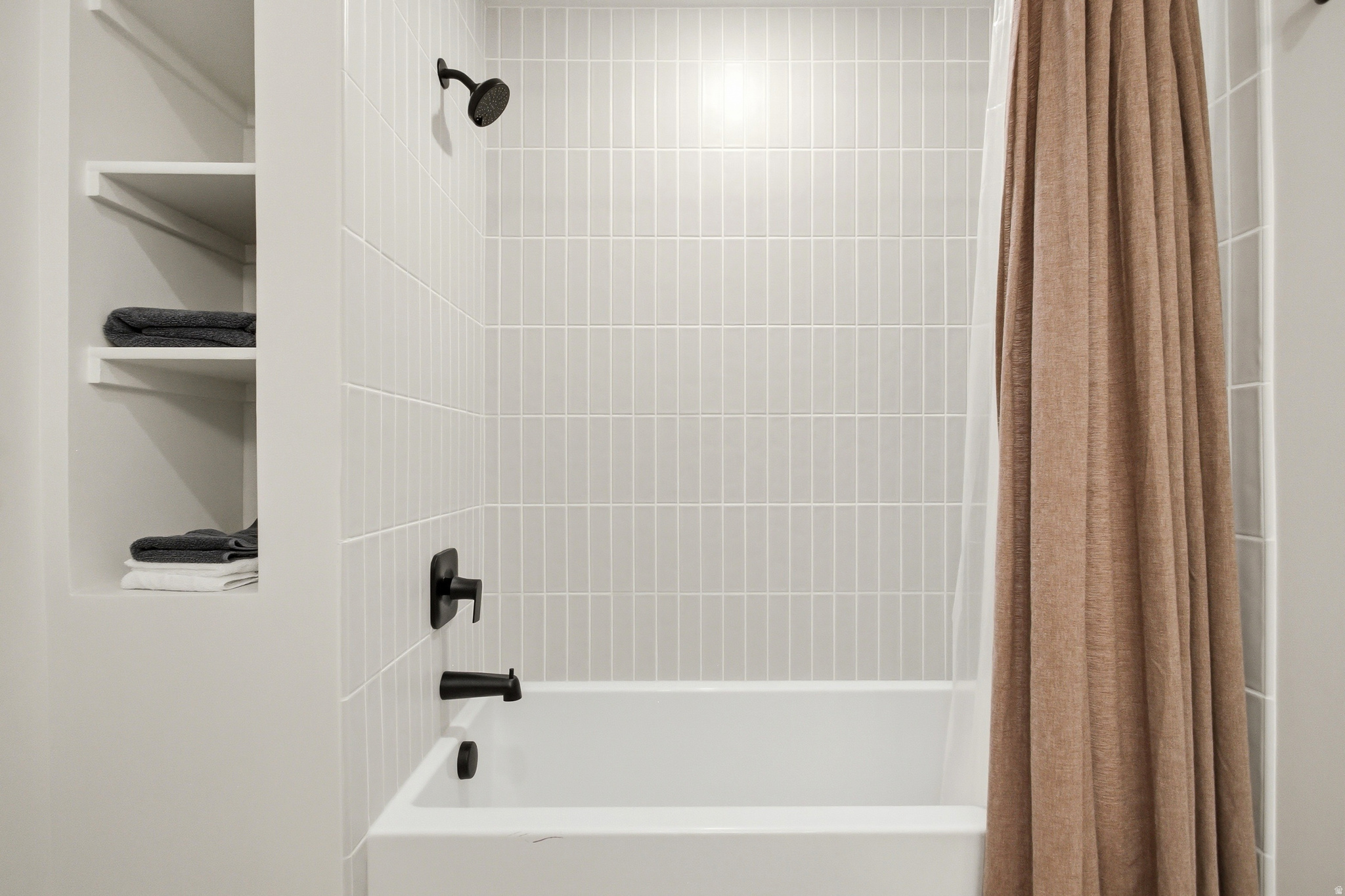 THE POINTE AT WOLF CREEK - Residential