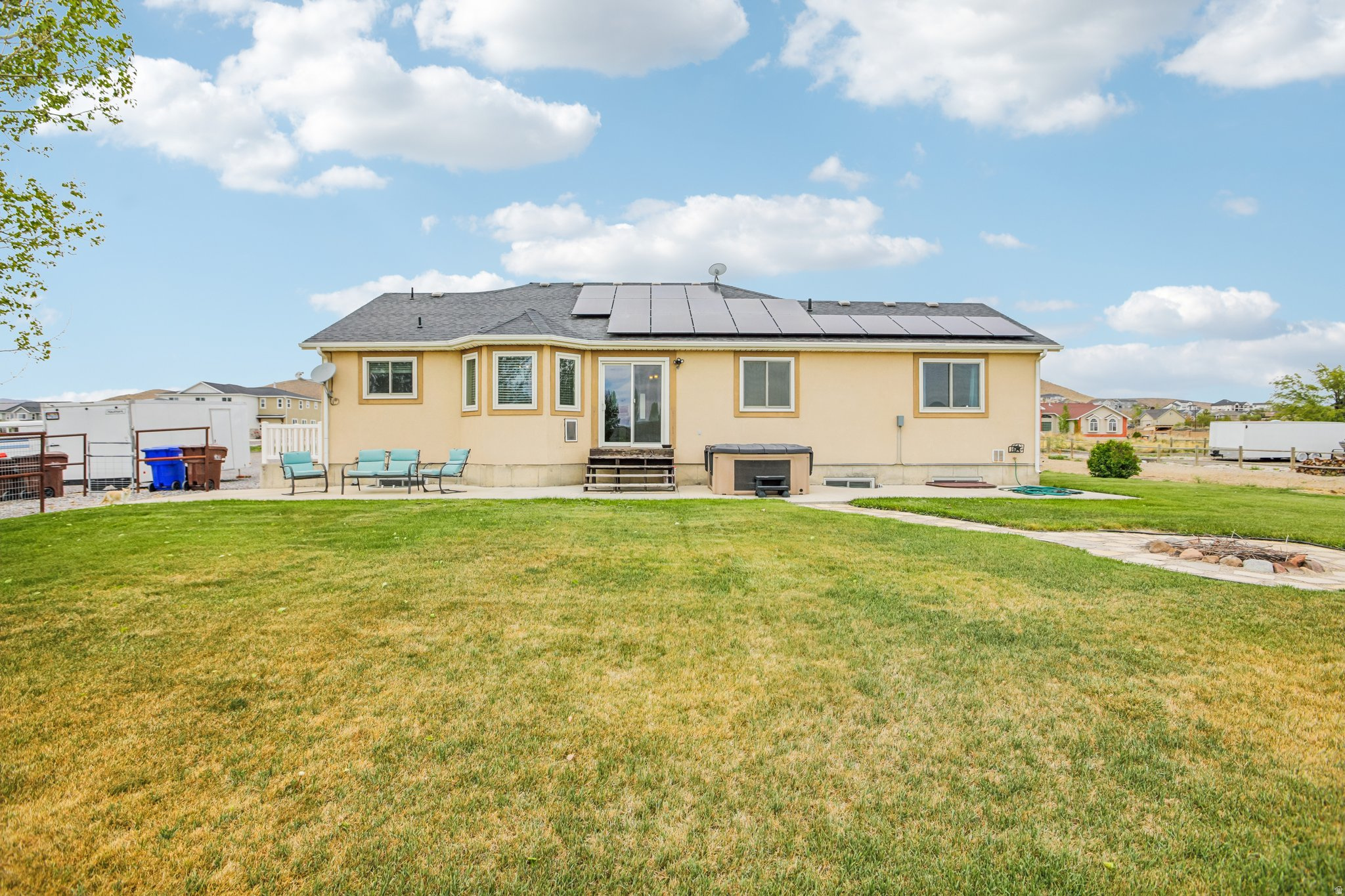 MEADOW RANCH - Residential