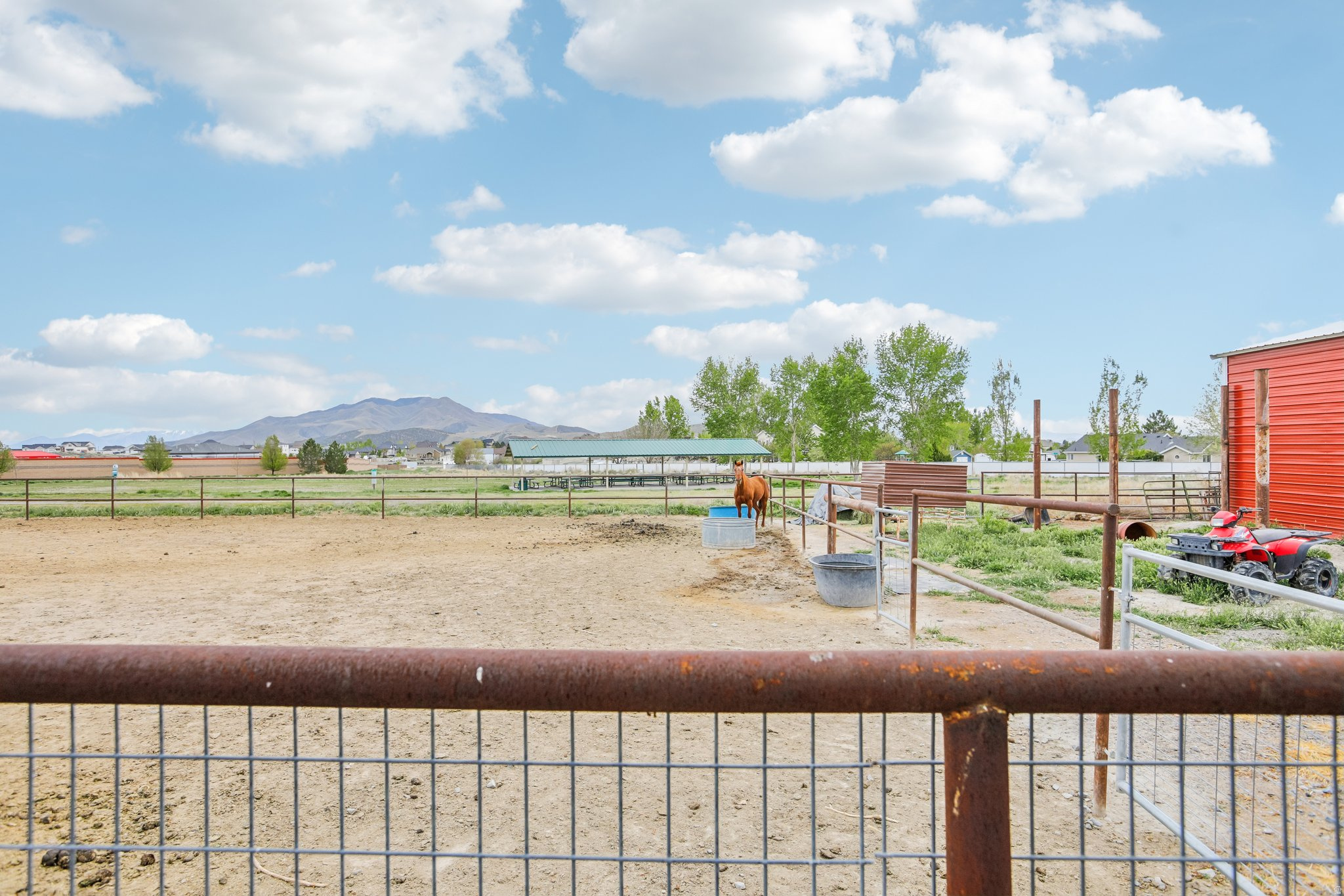 MEADOW RANCH - Residential